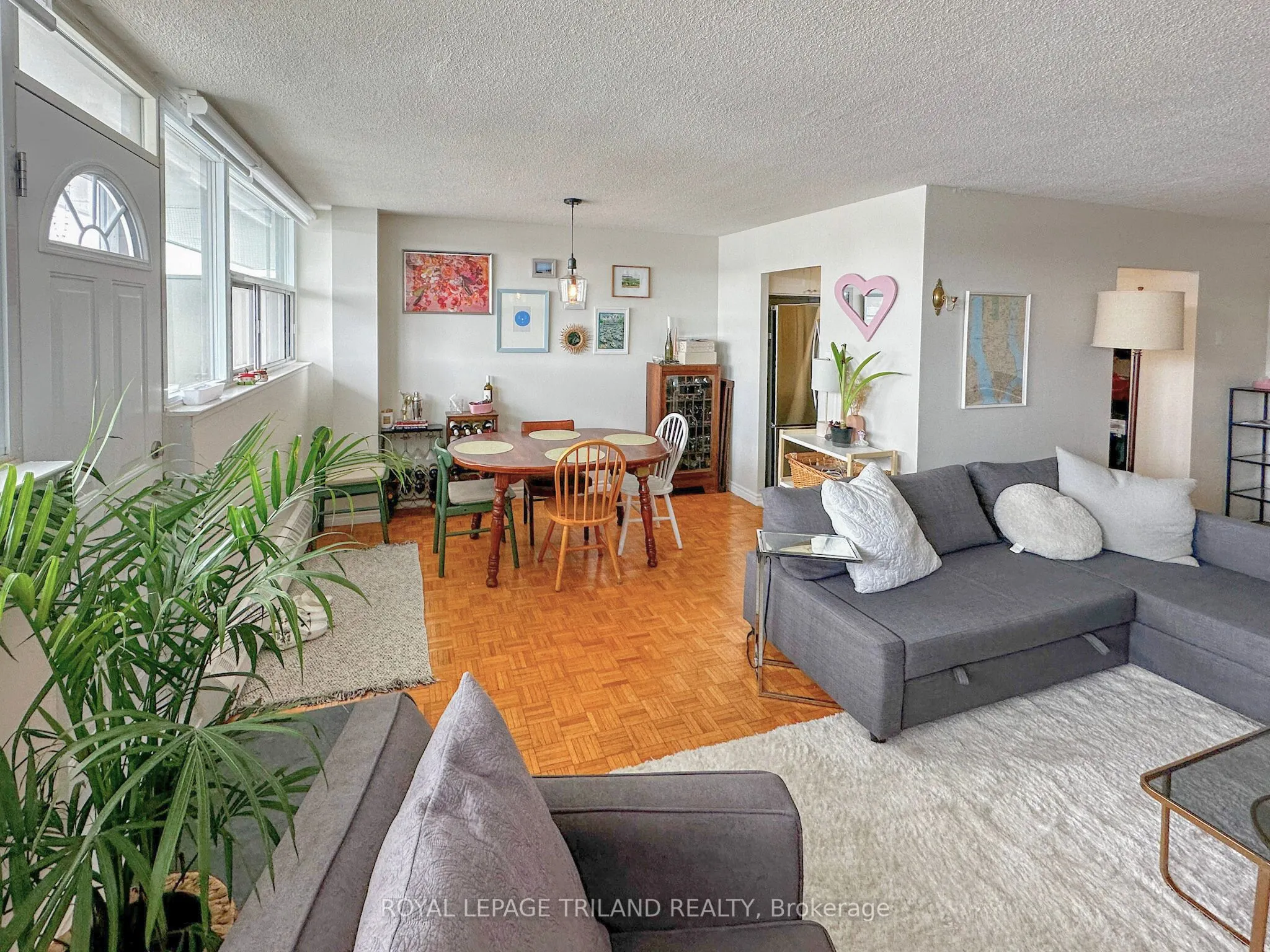 215 Glenridge Avenue, #901