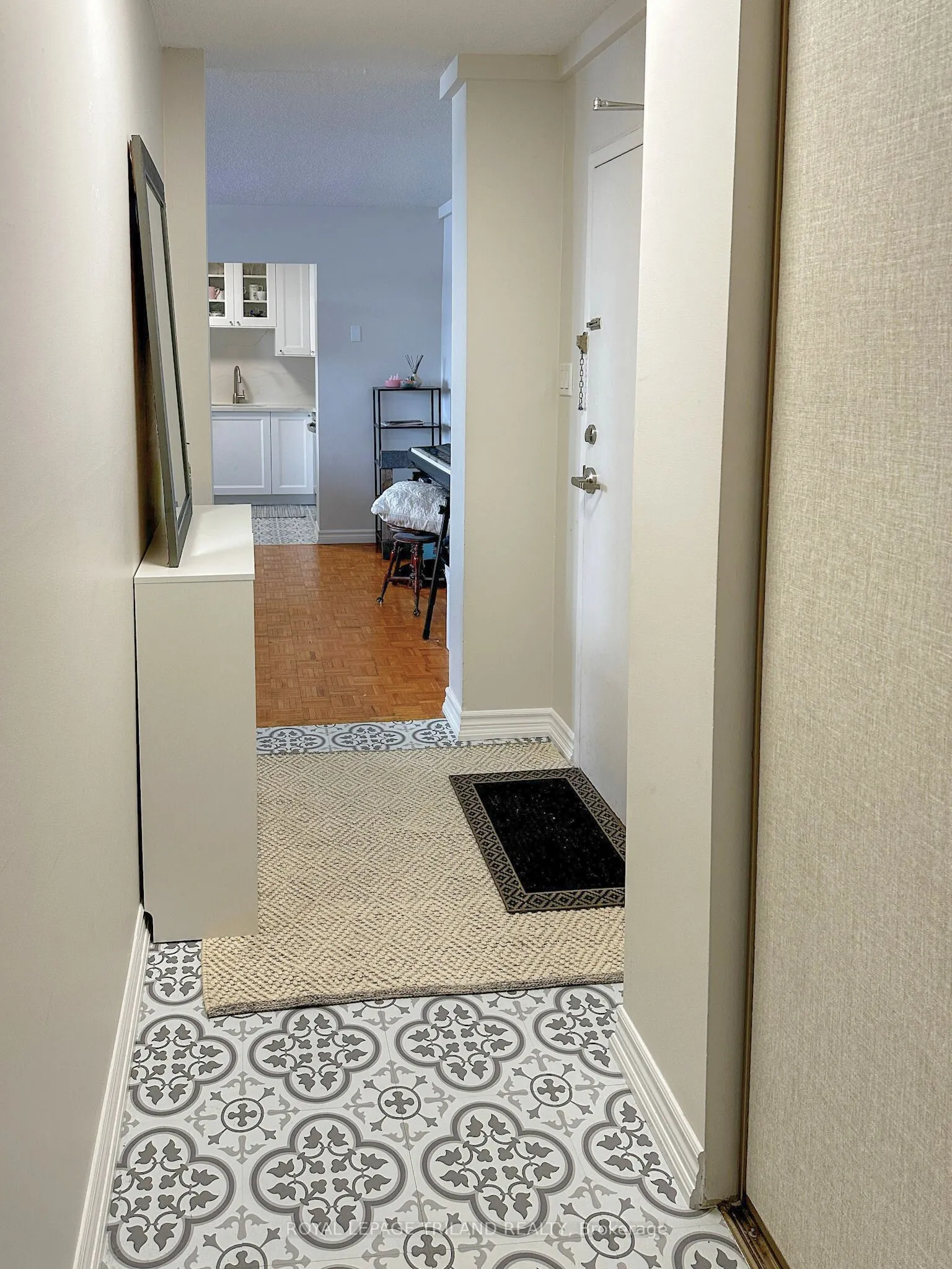215 Glenridge Avenue, #901