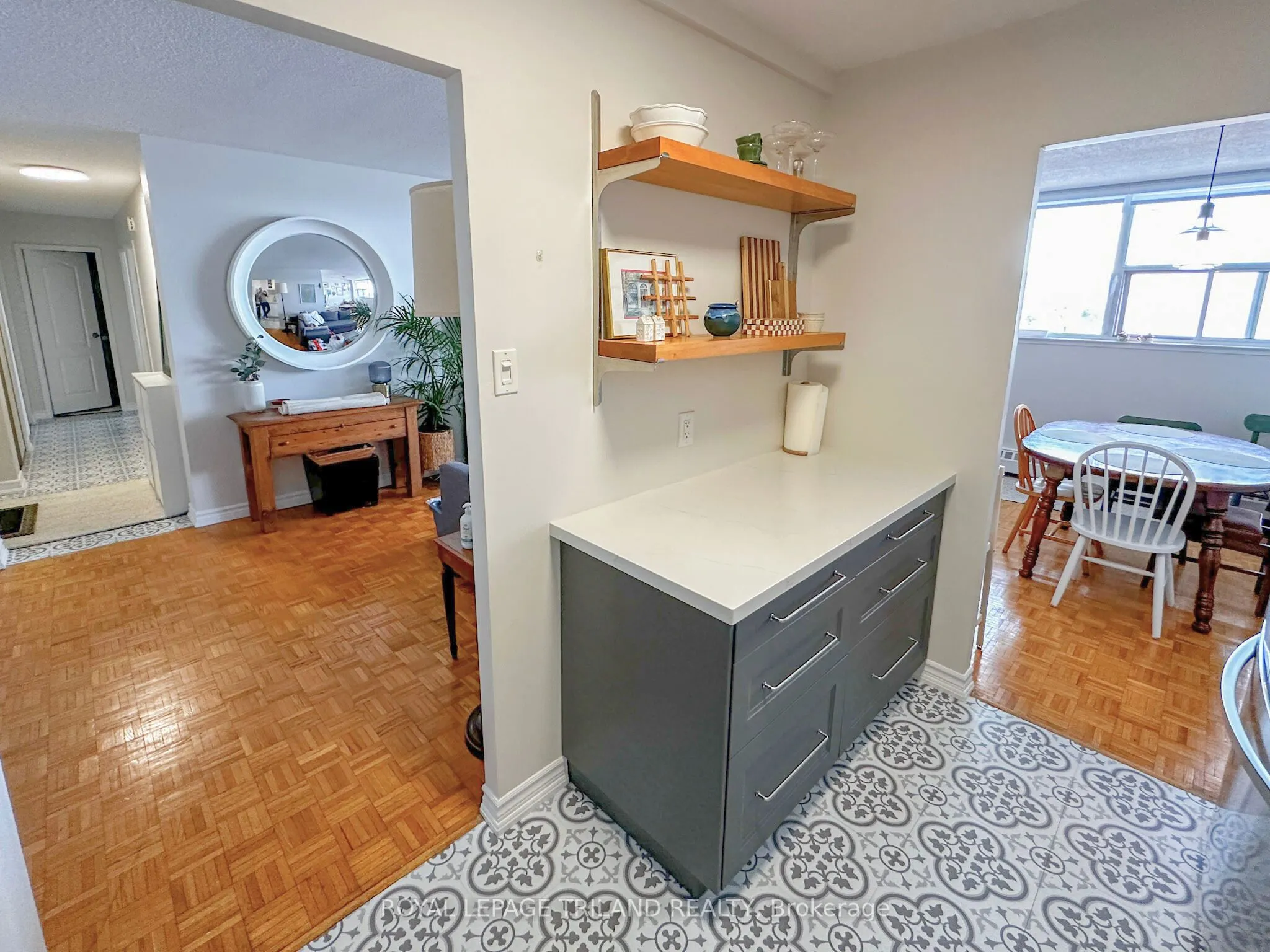 215 Glenridge Avenue, #901