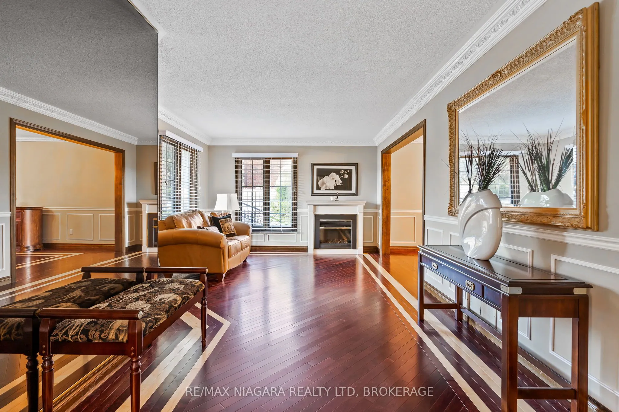 13 Shoreline Crescent