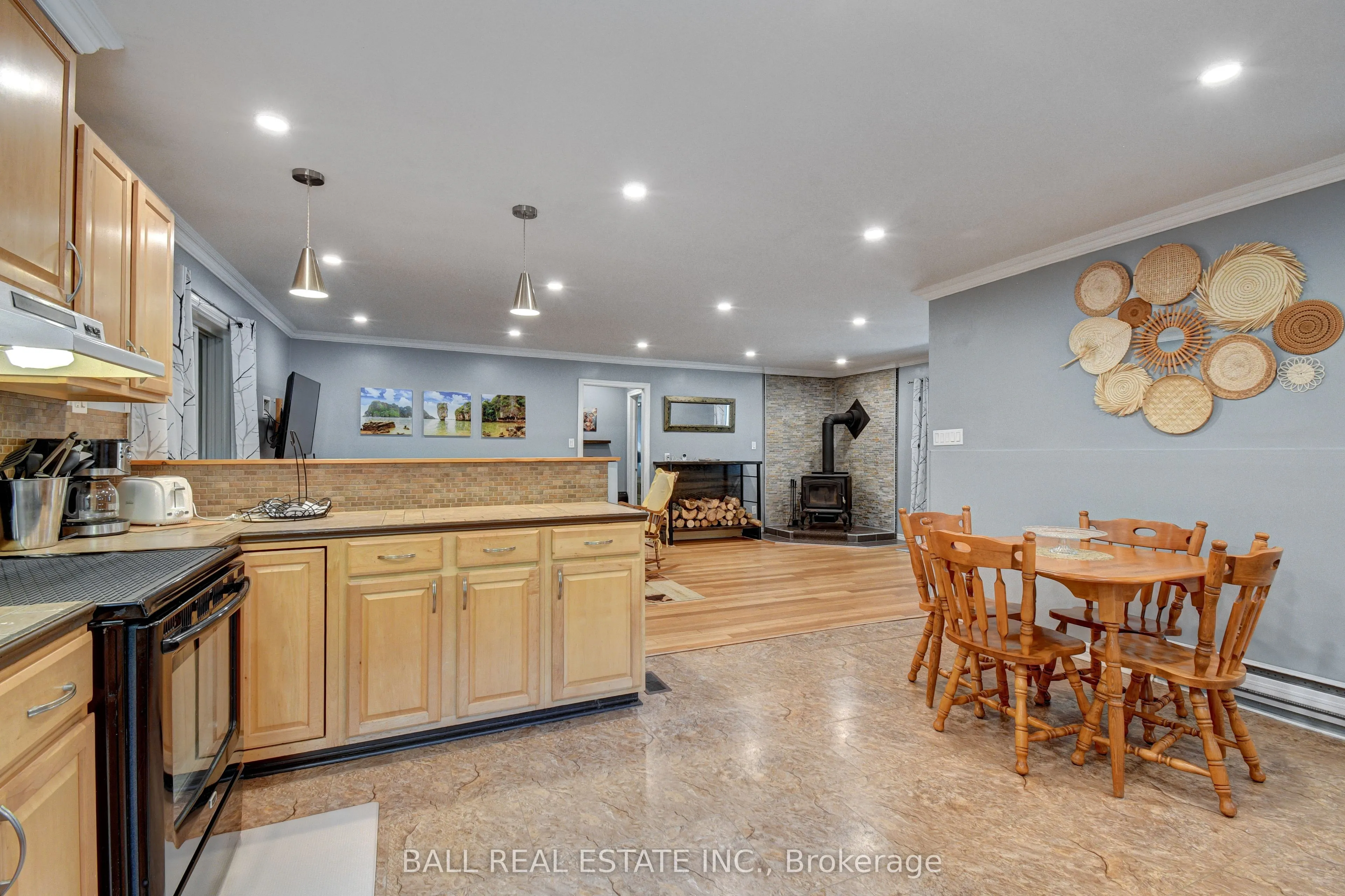 2884 Old Hastings Road