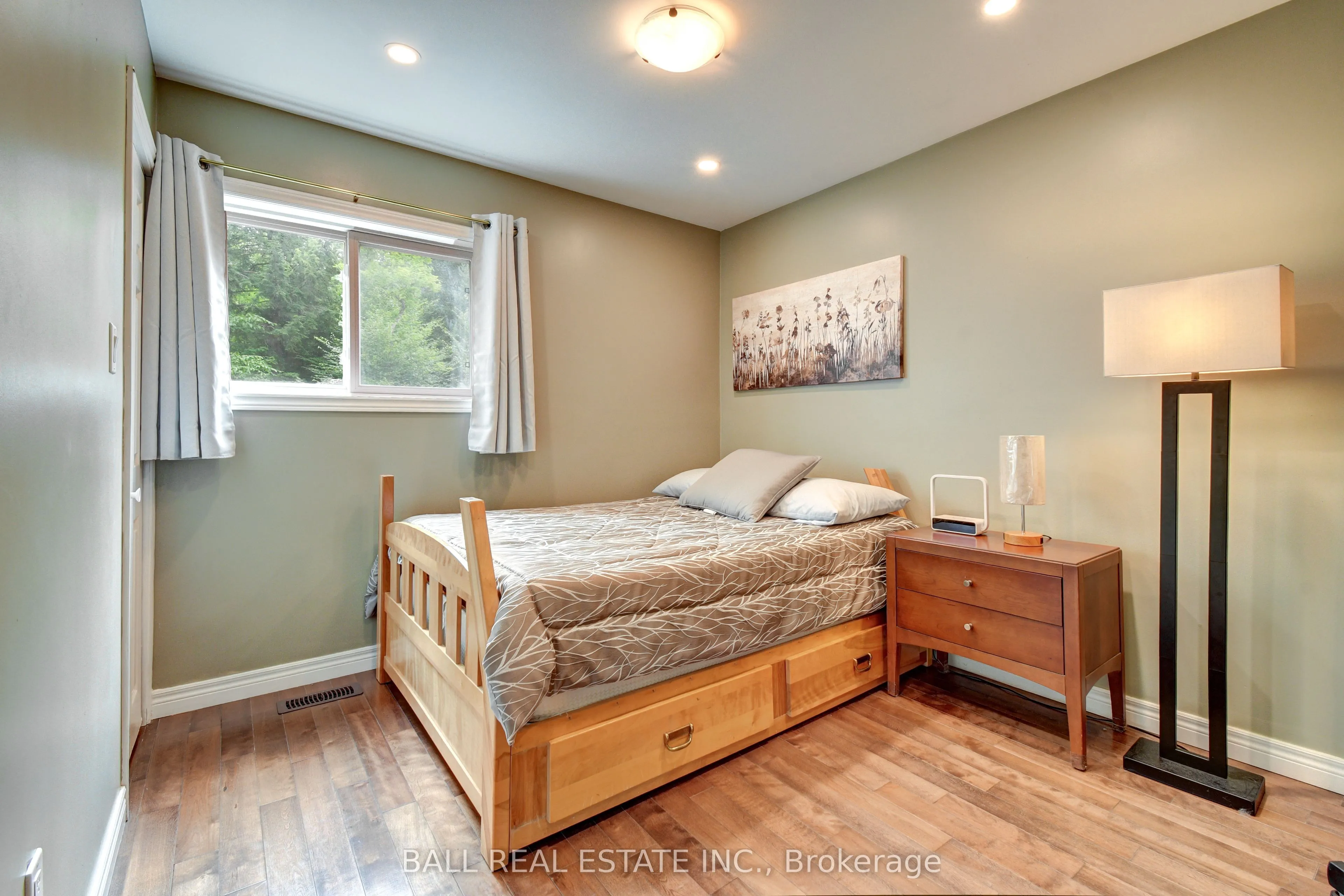 2884 Old Hastings Road