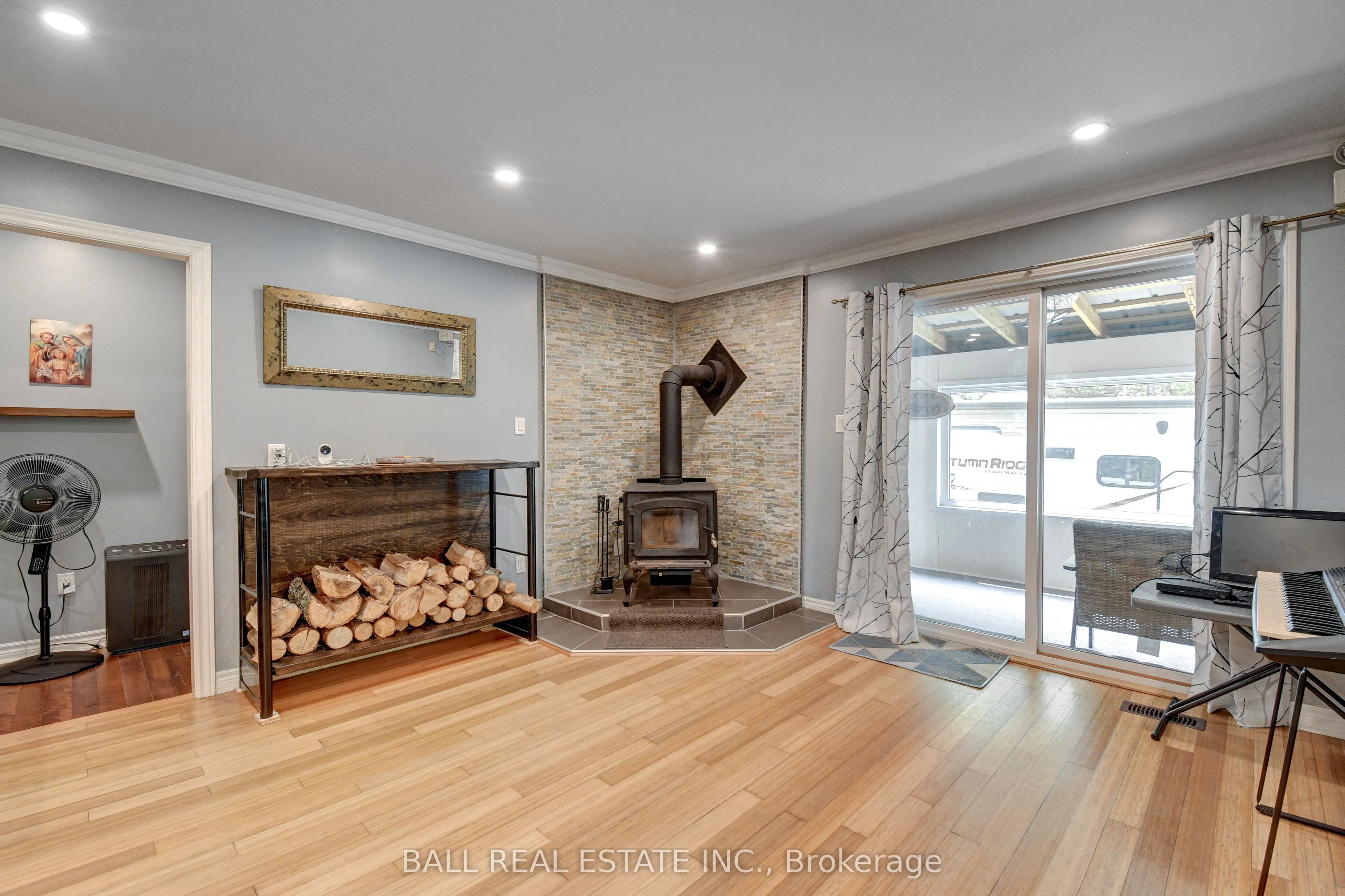 2884 Old Hastings Road