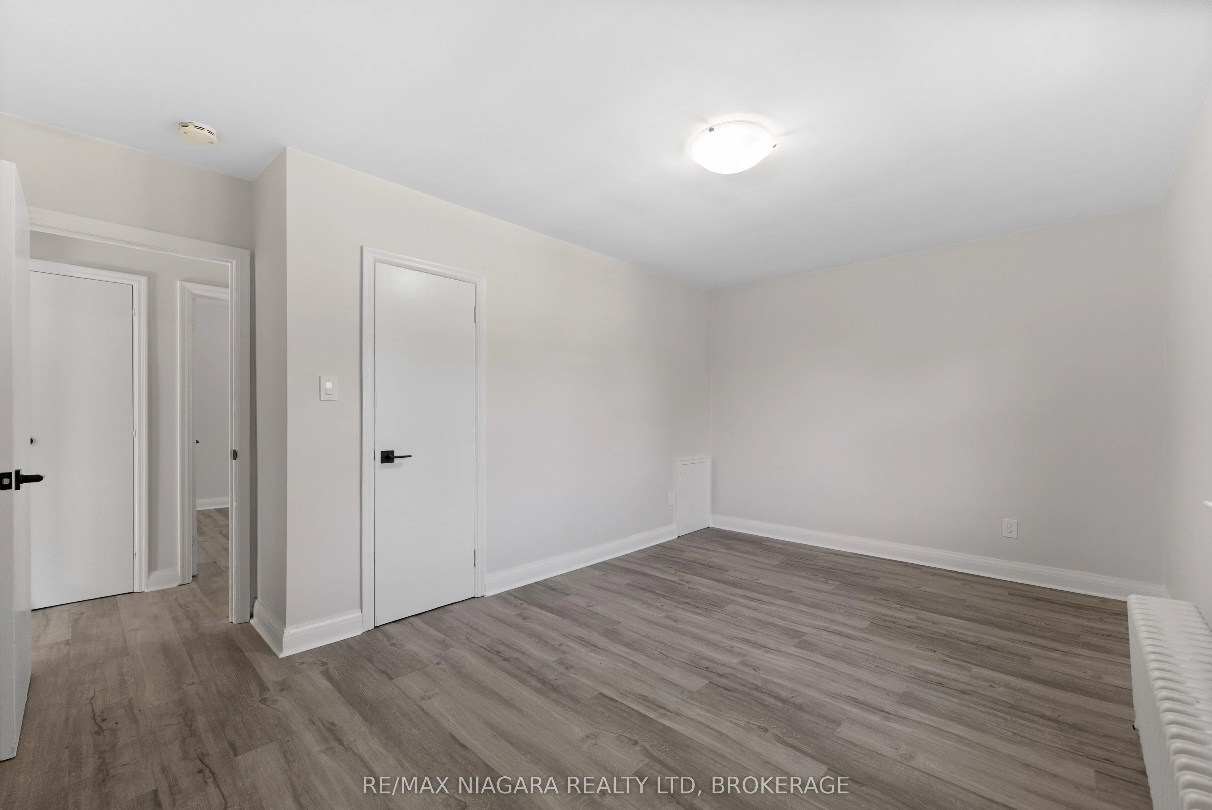24 GALE Crescent