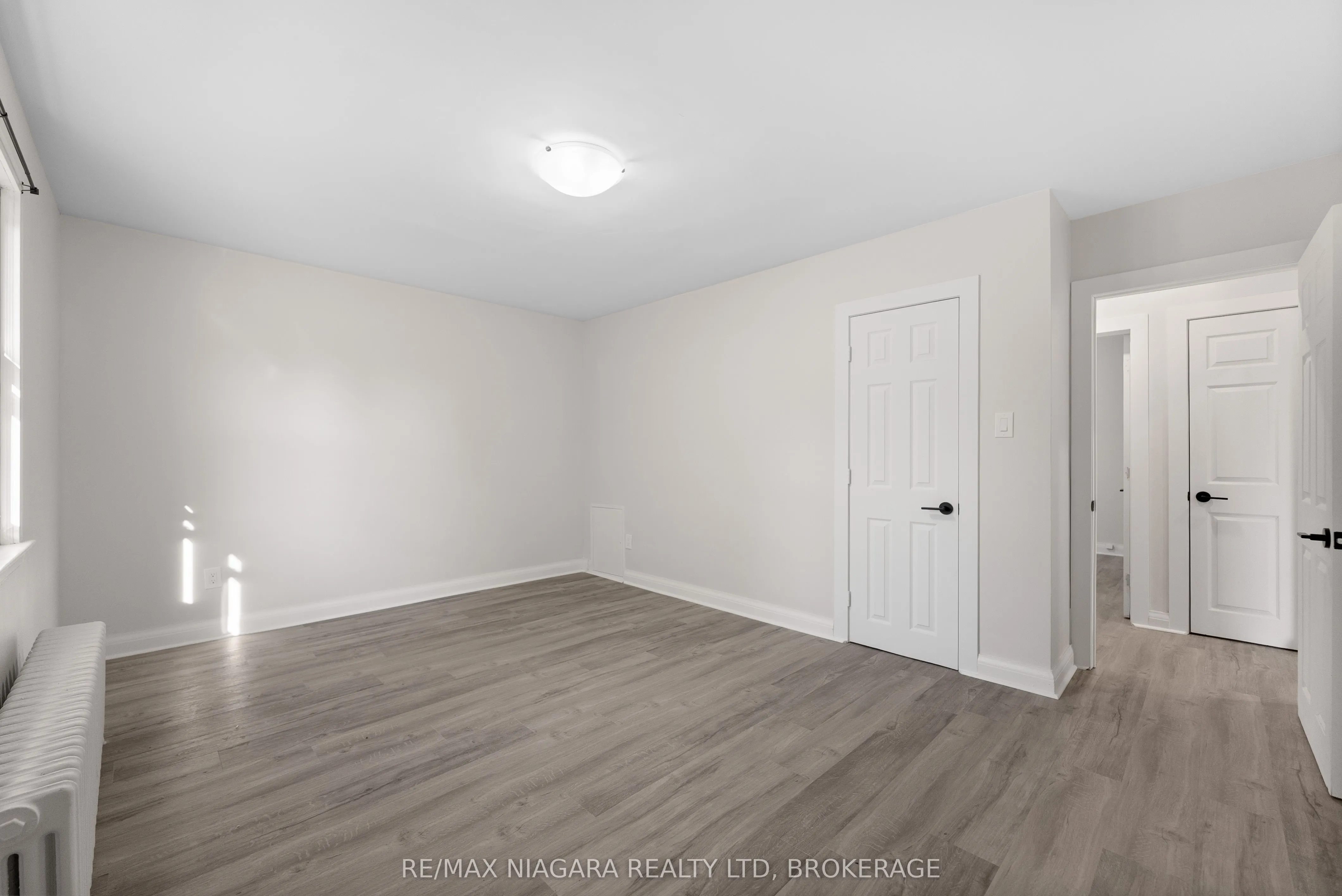 24 GALE Crescent