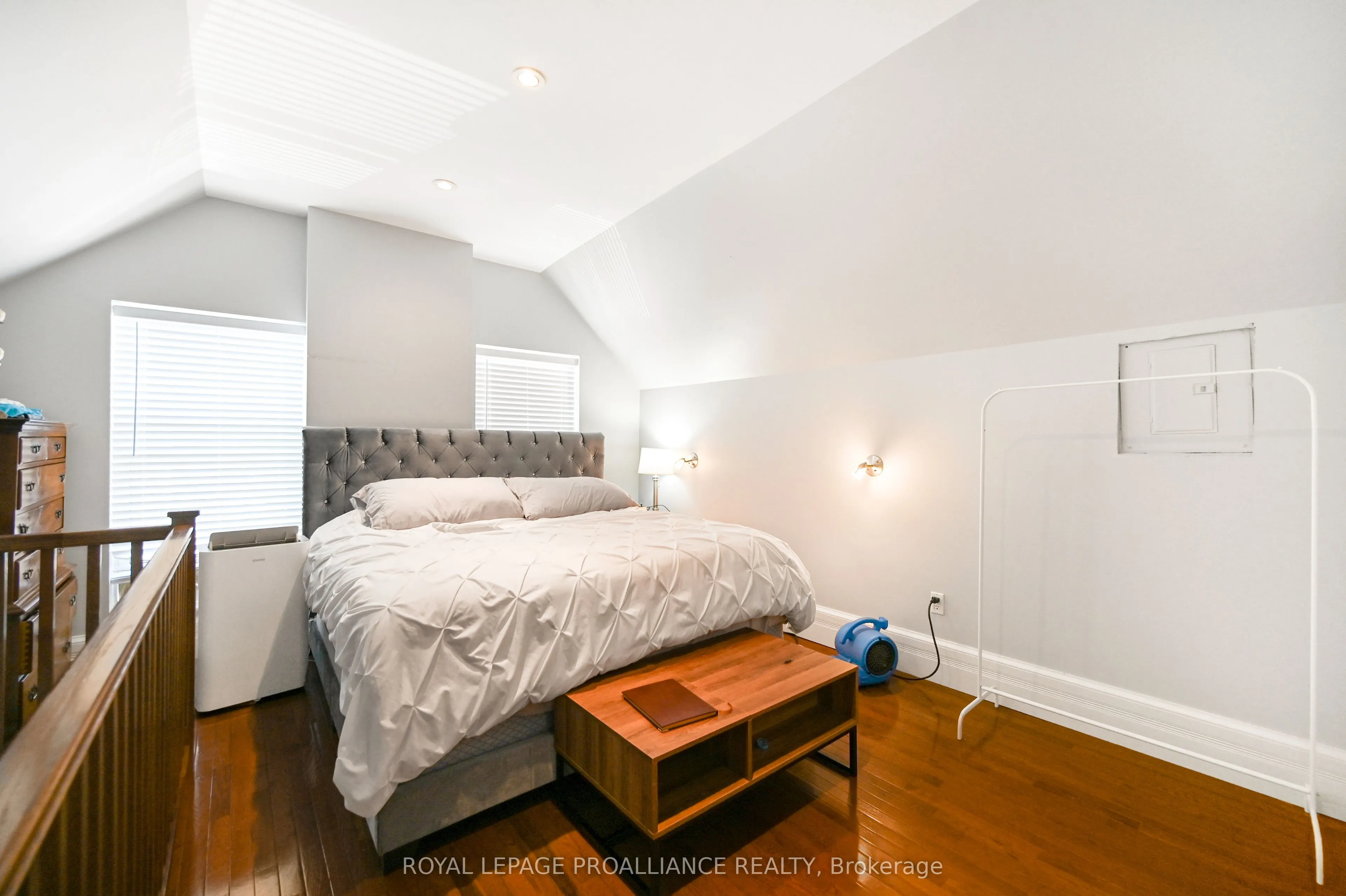 35 Bethune Street
