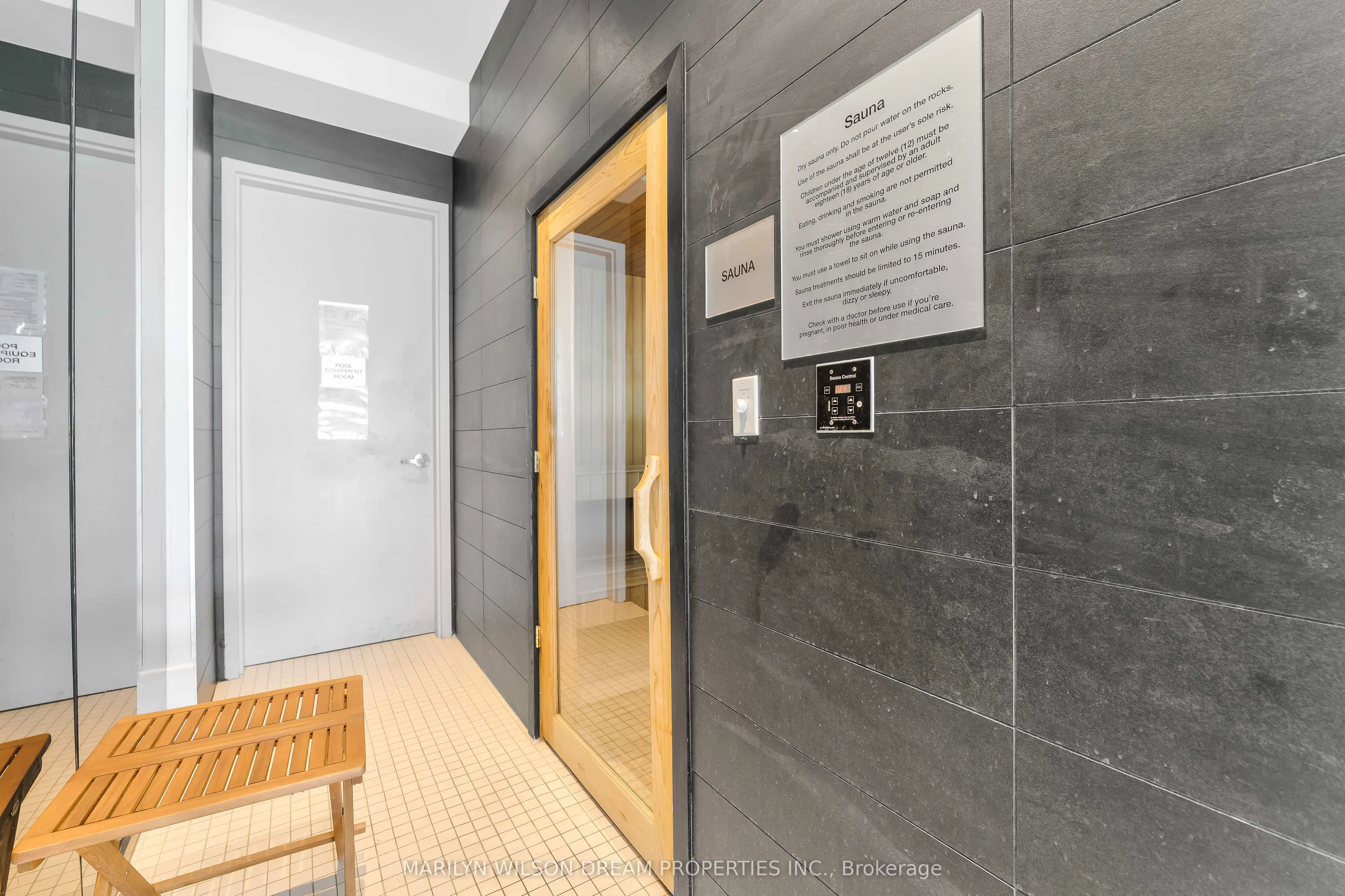 255 Bay Street, #406