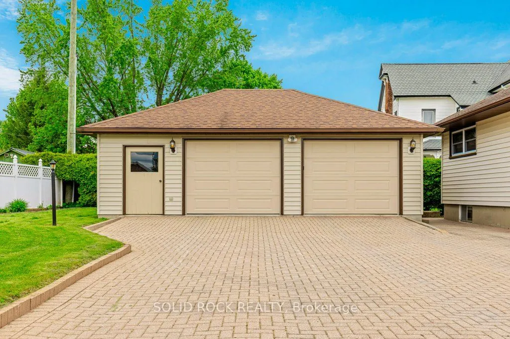 7 Brouse Drive