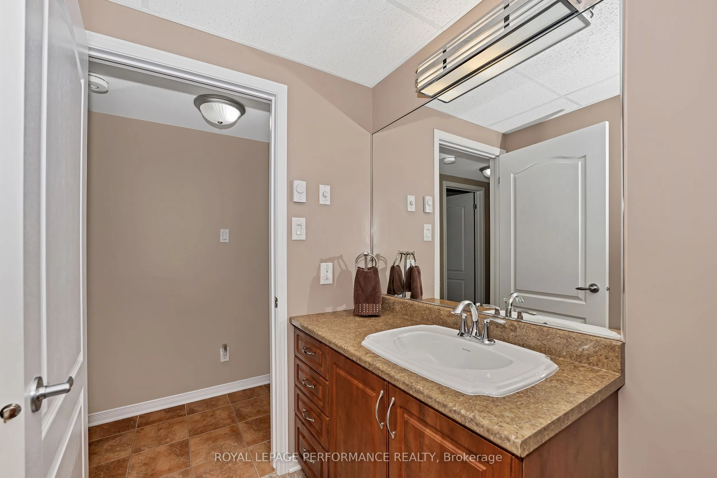 2360 Albert Street, #205