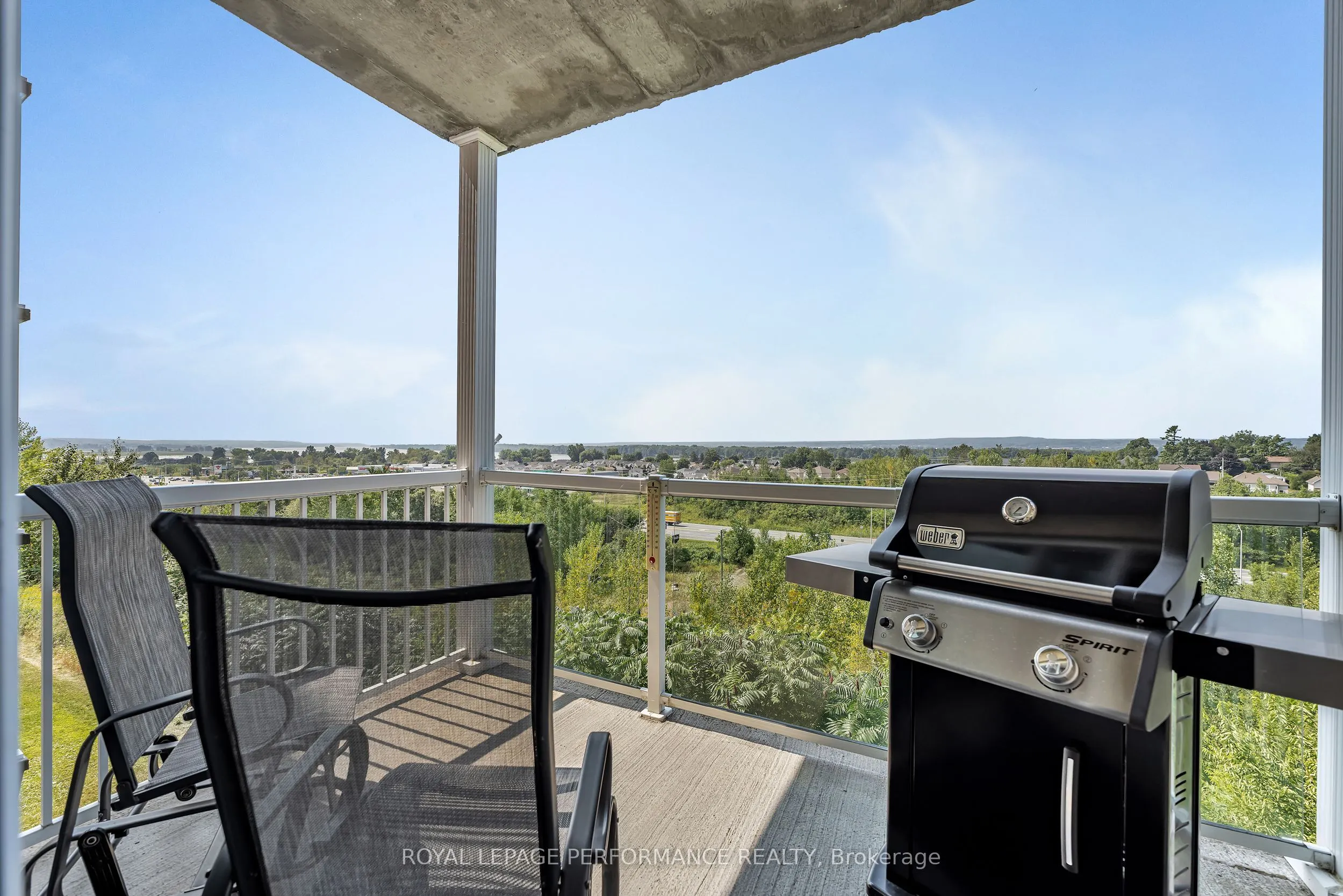 2360 Albert Street, #205