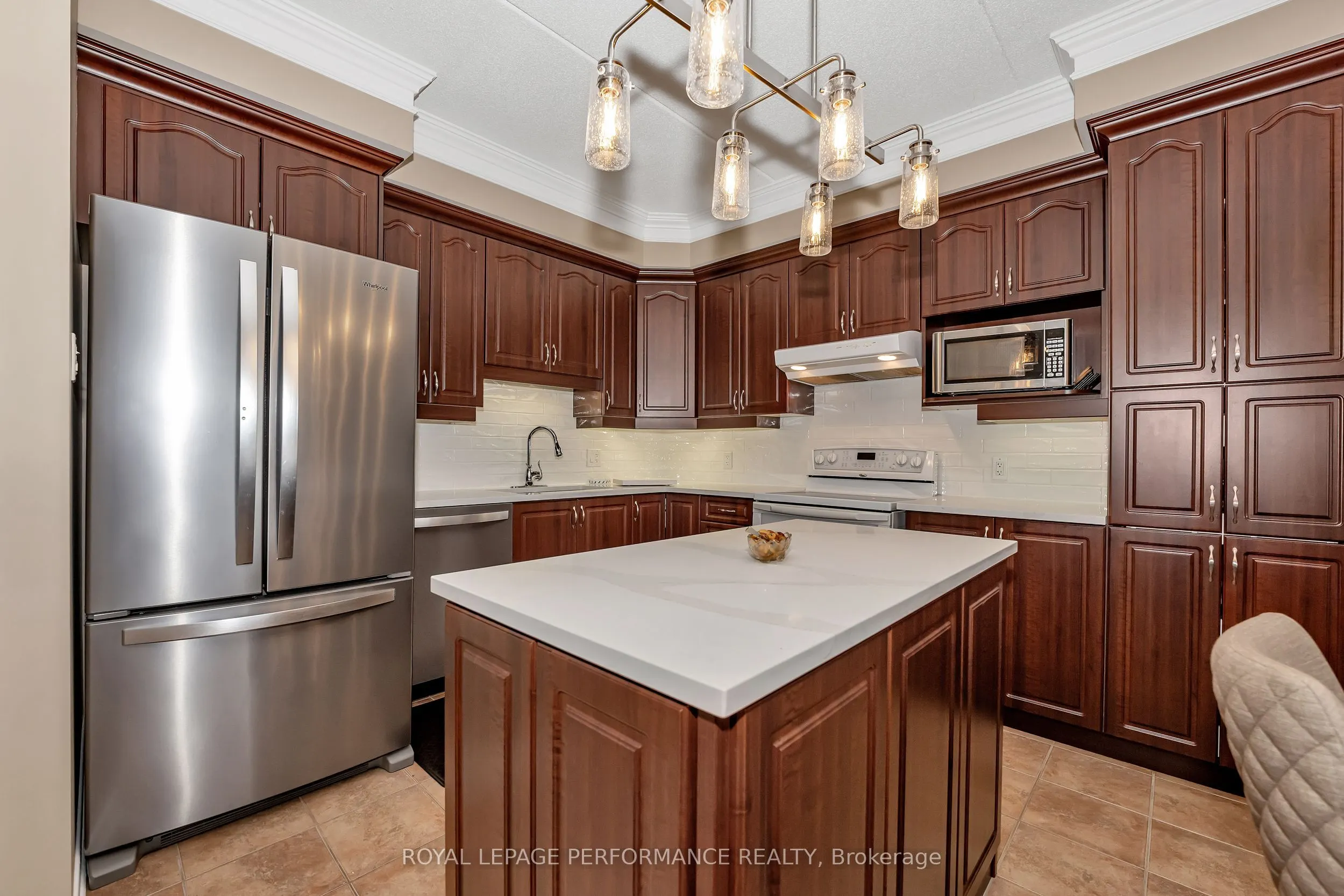 2360 Albert Street, #205