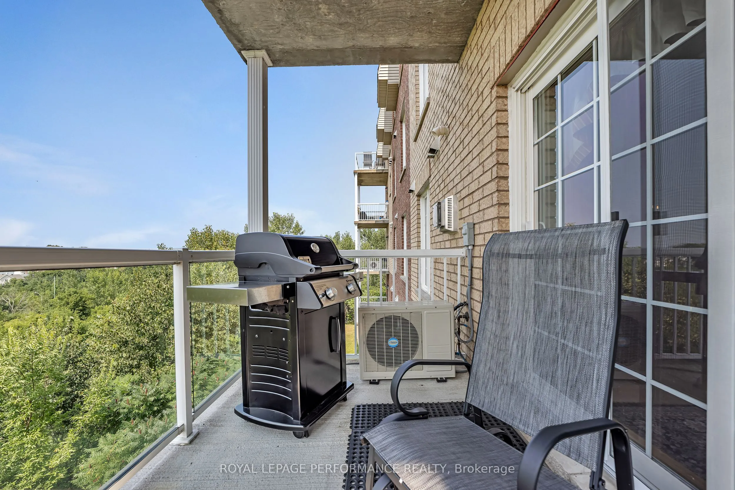 2360 Albert Street, #205