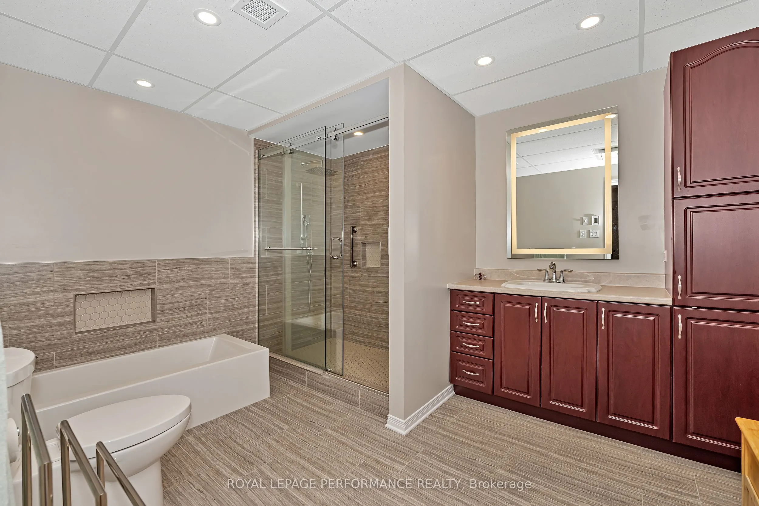 2360 Albert Street, #205