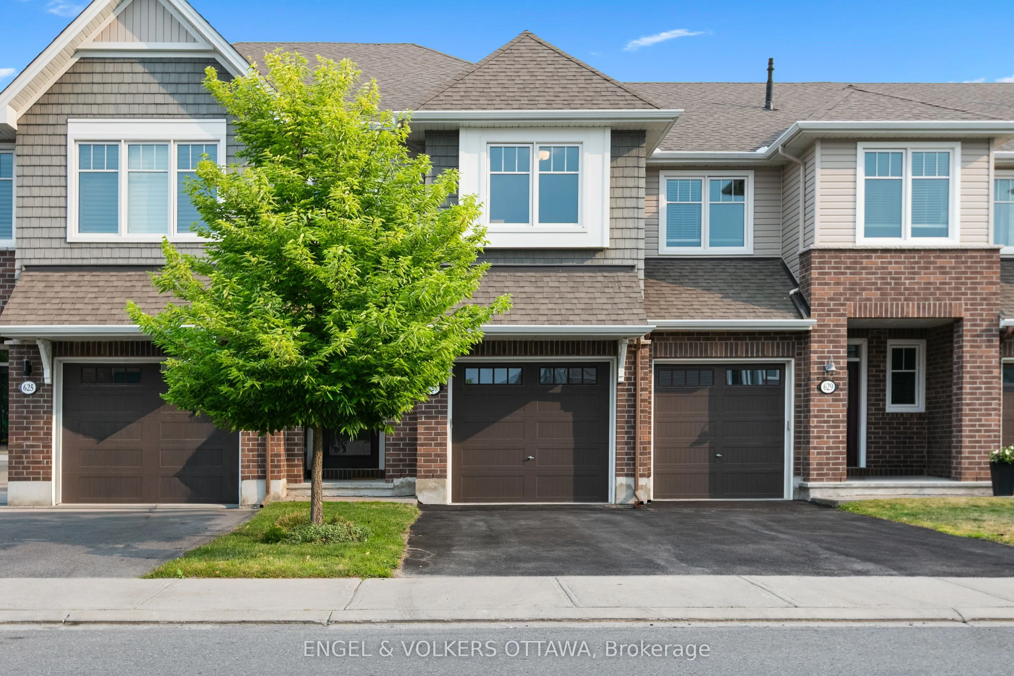 627 Egret Way