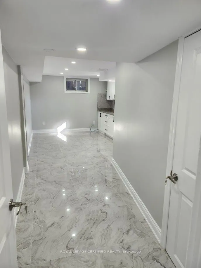 38 Collier Road