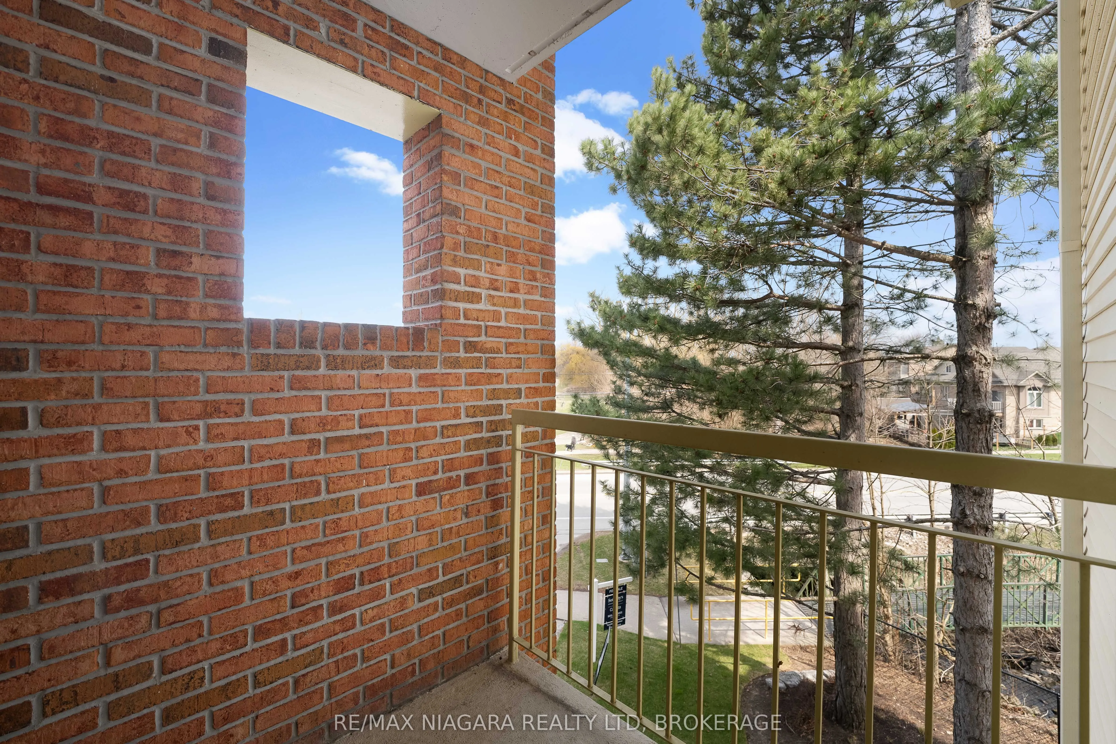 244 Lakeshore Road, #301