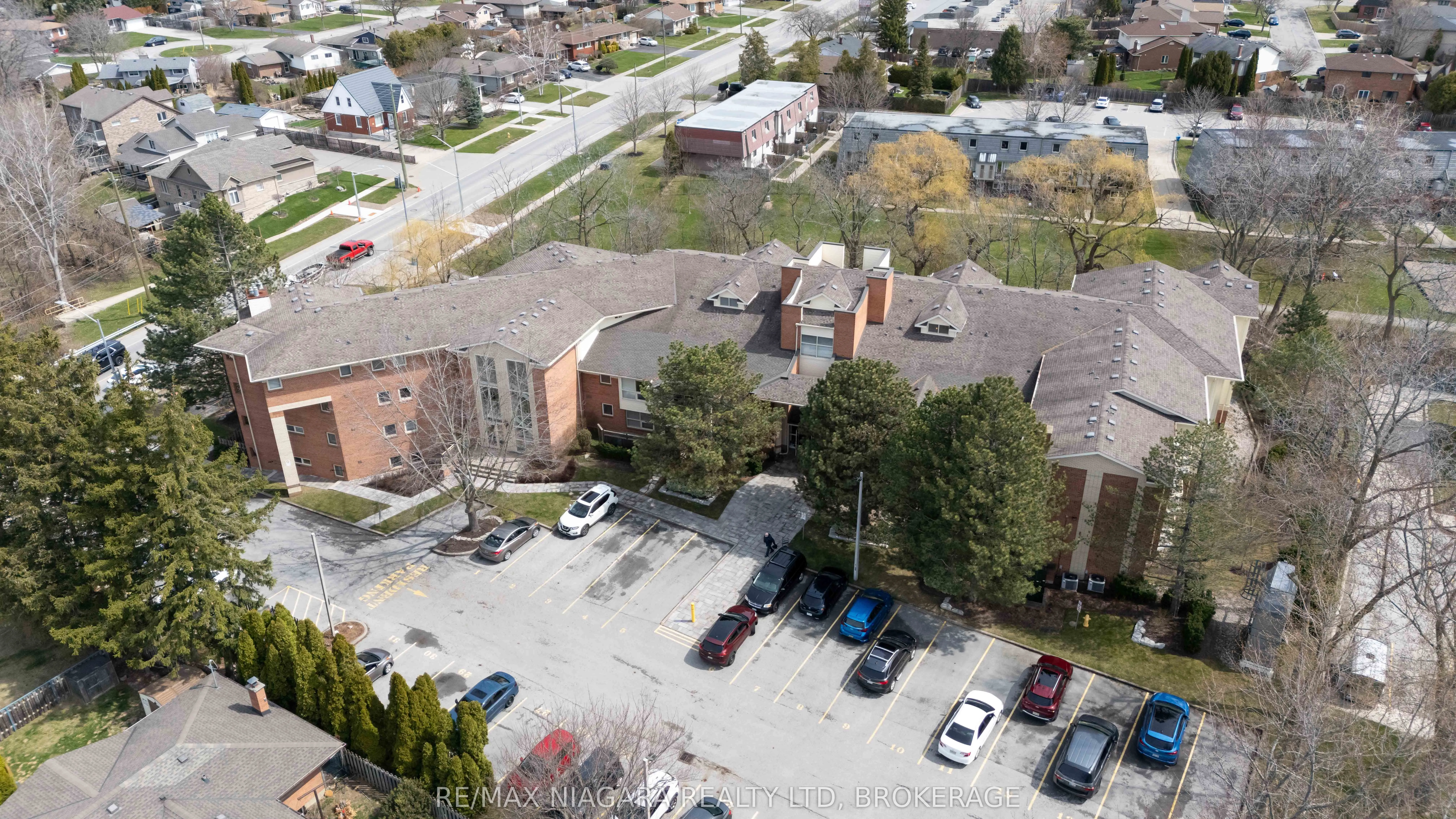 244 Lakeshore Road, #301