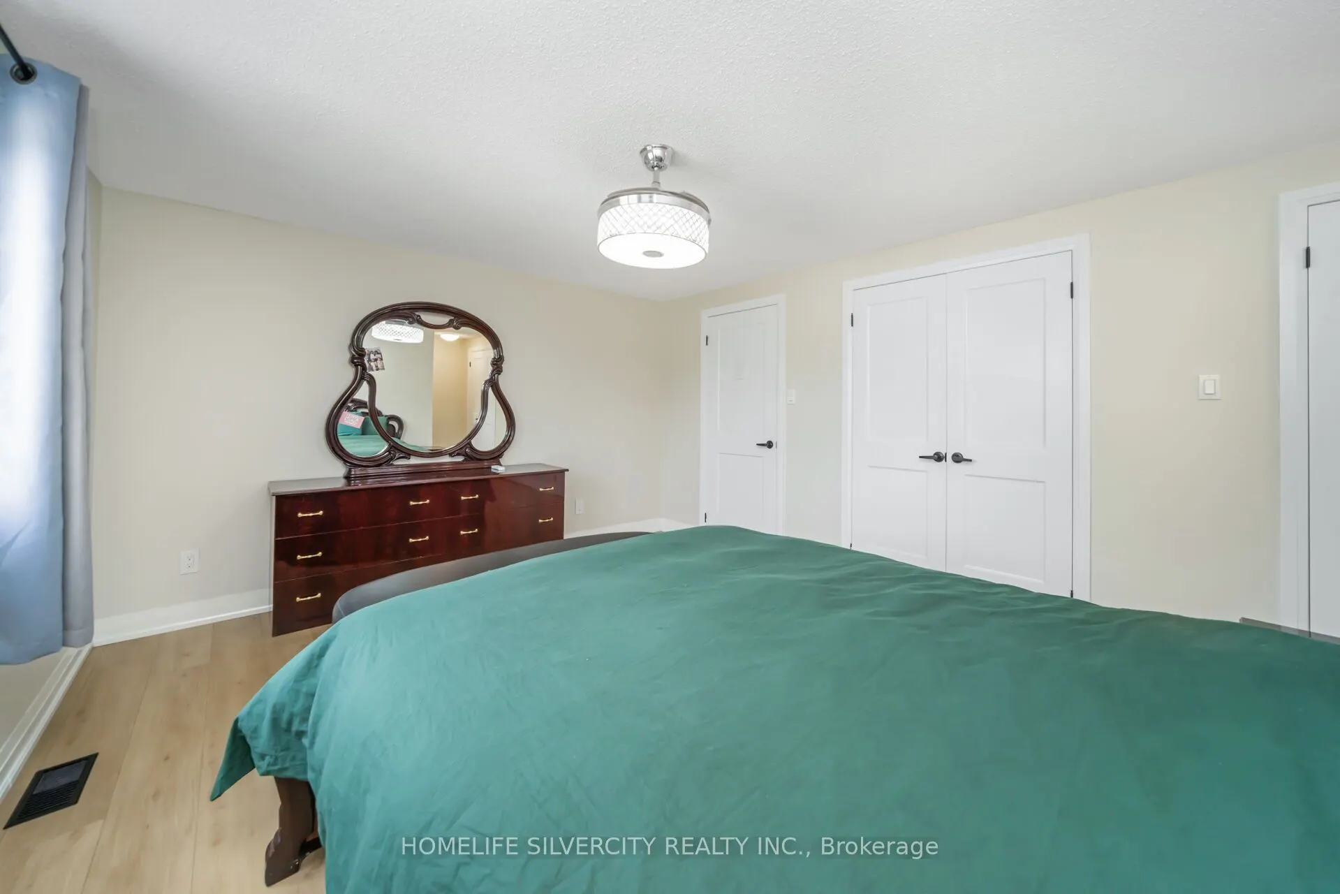 118 Parkedge Street