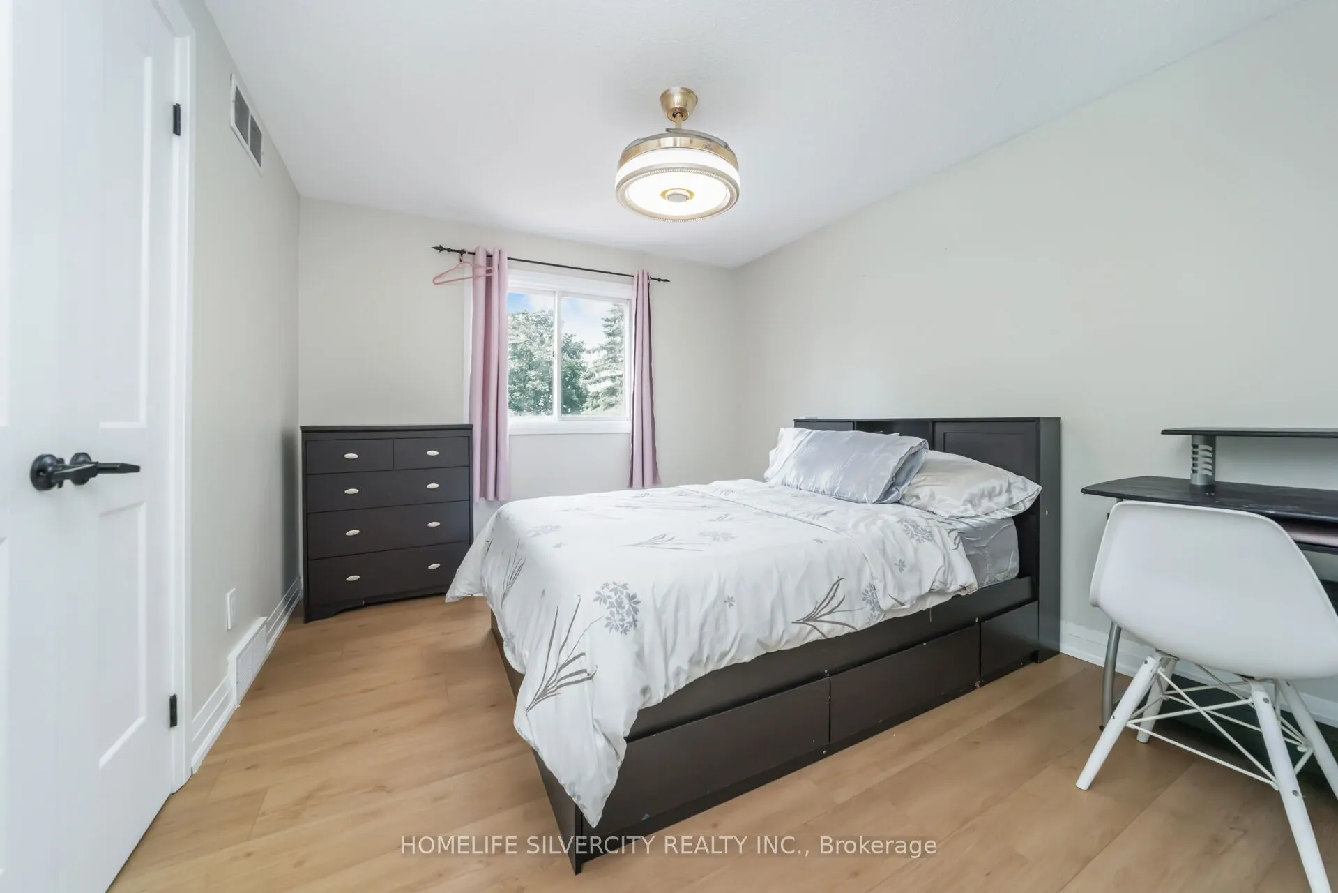 118 Parkedge Street