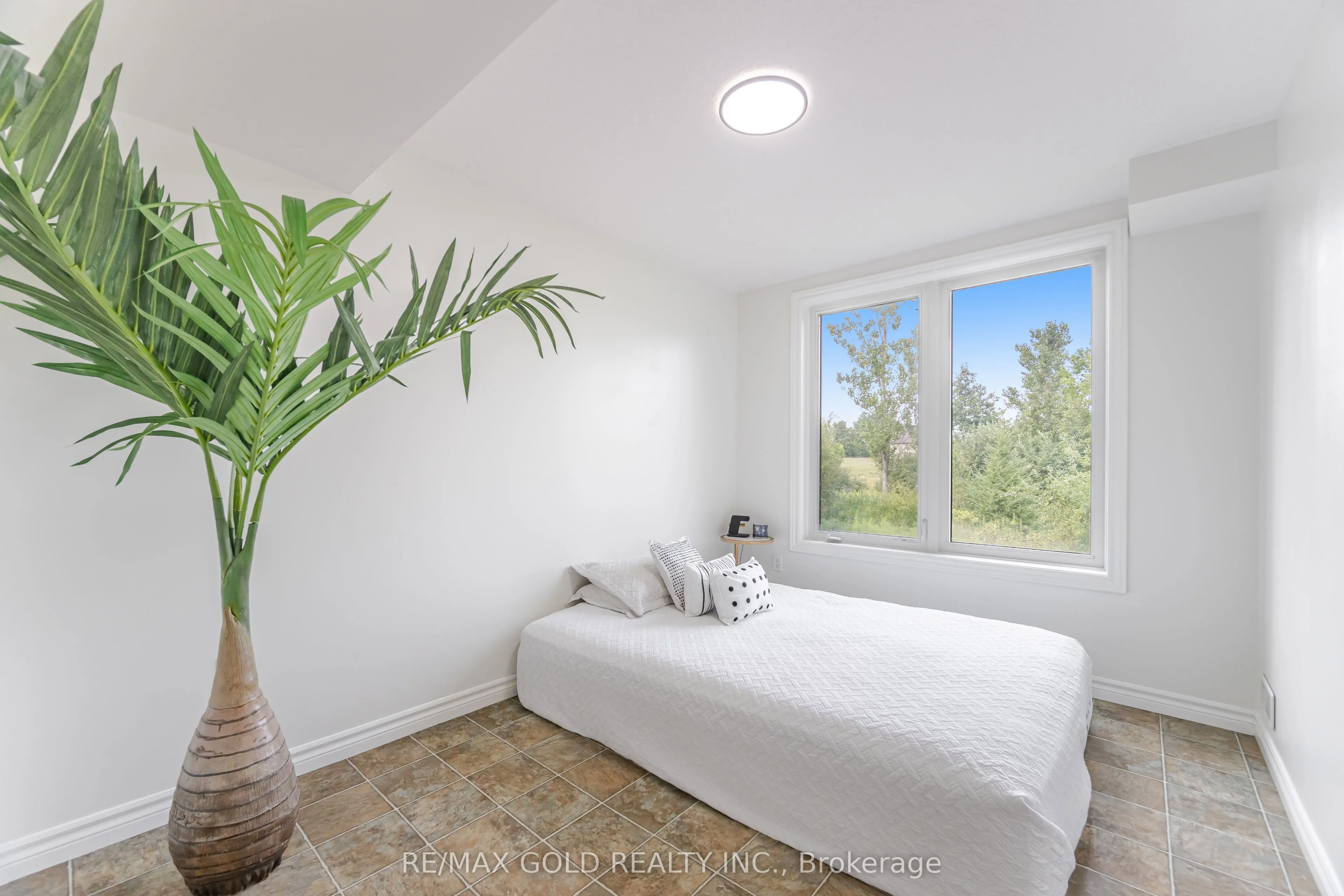 224 Skyline Avenue