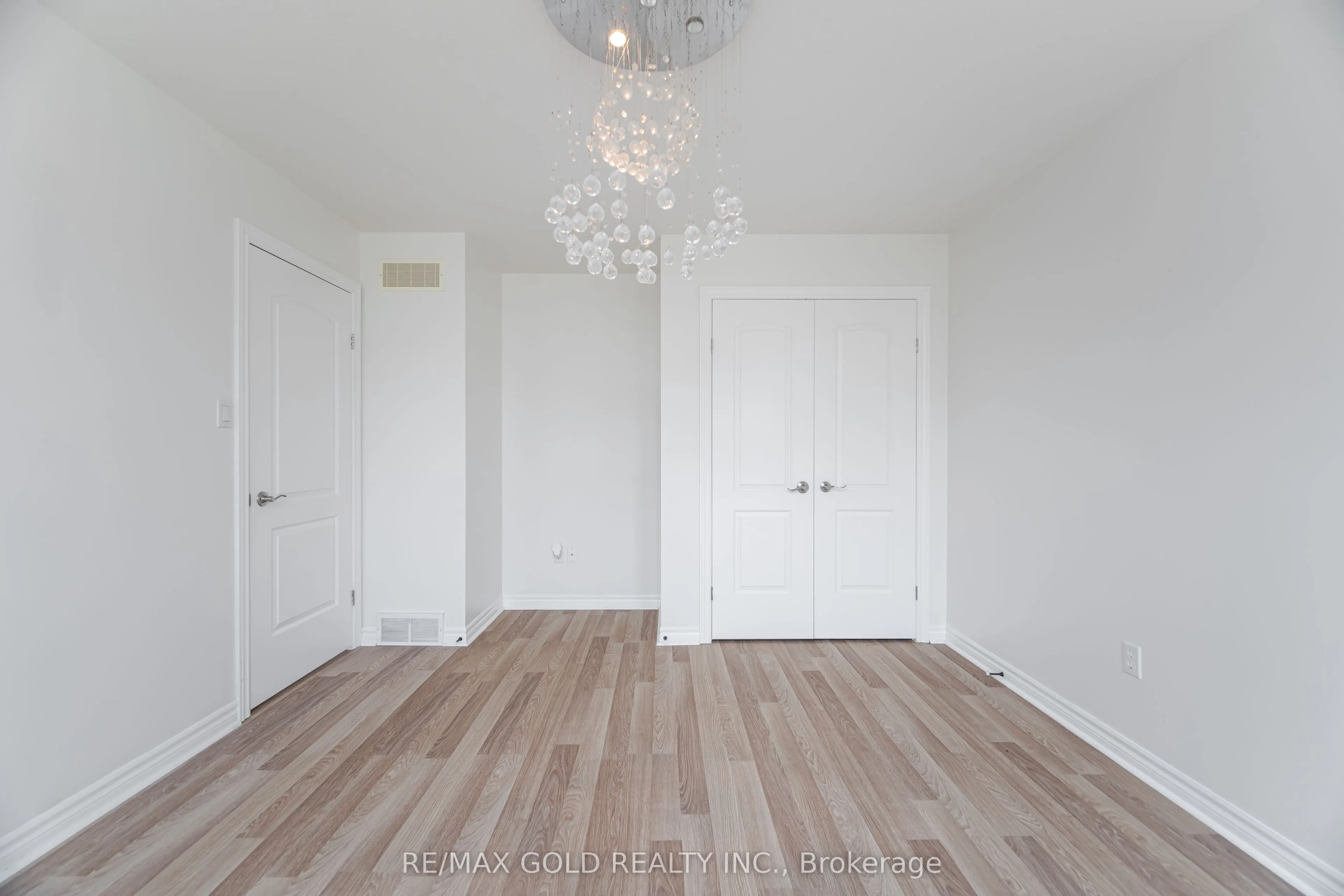 224 Skyline Avenue