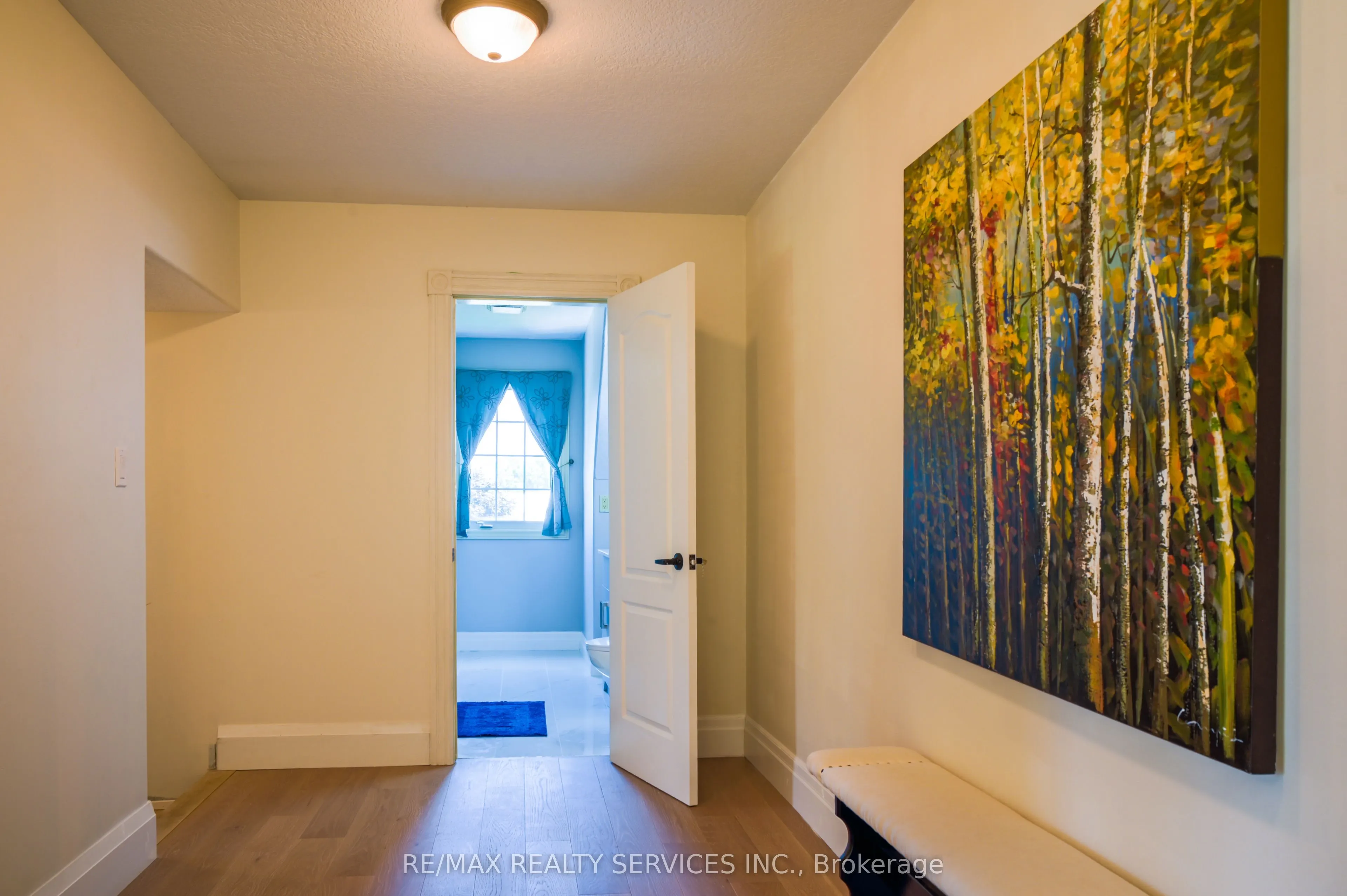 214&218 Maple Avenue S
