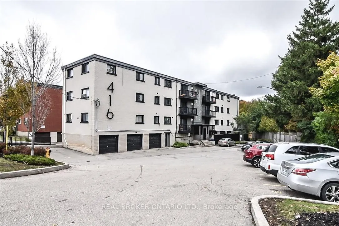 416 Lancaster Street W