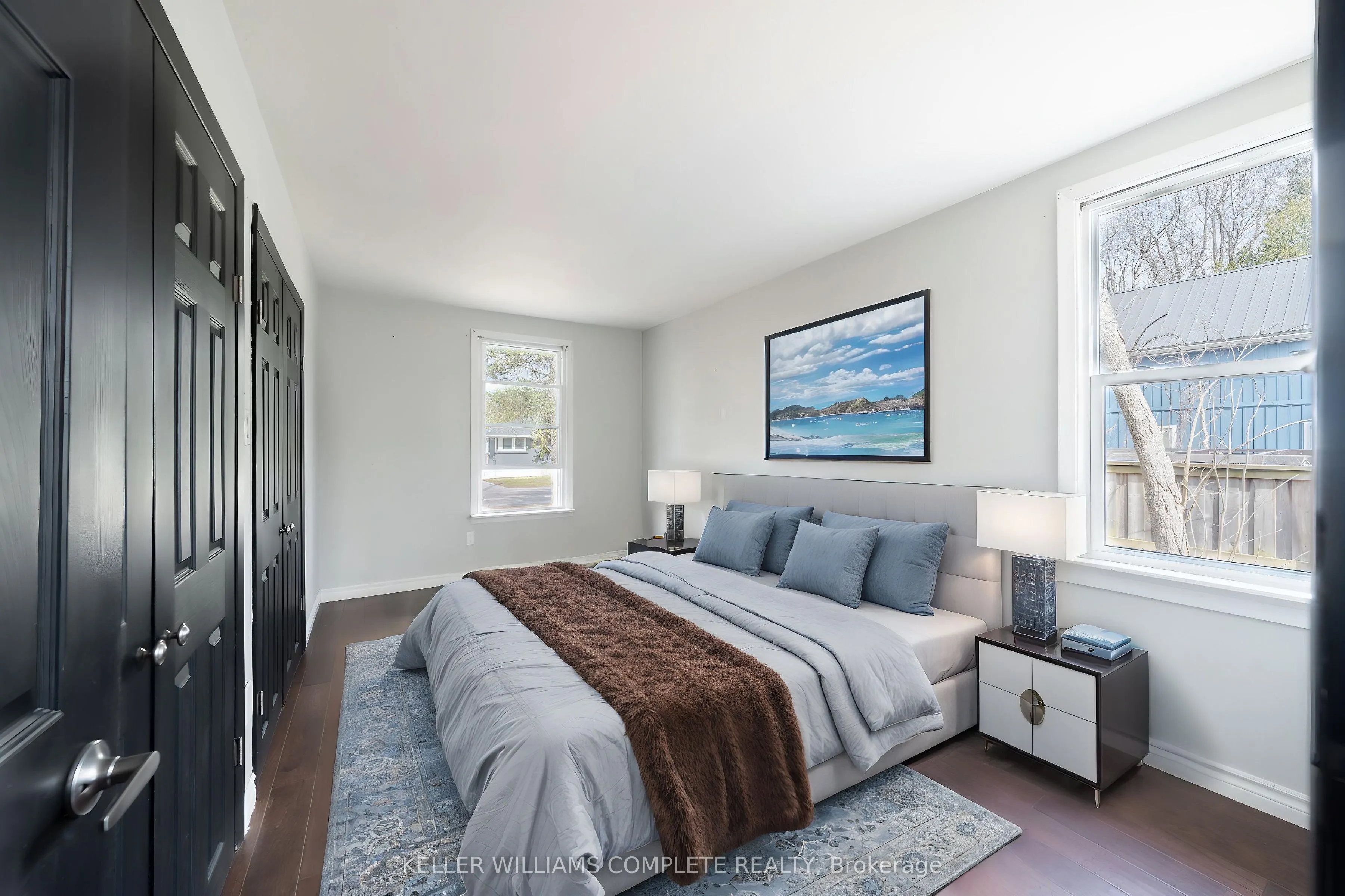 21 Renfrew Street E