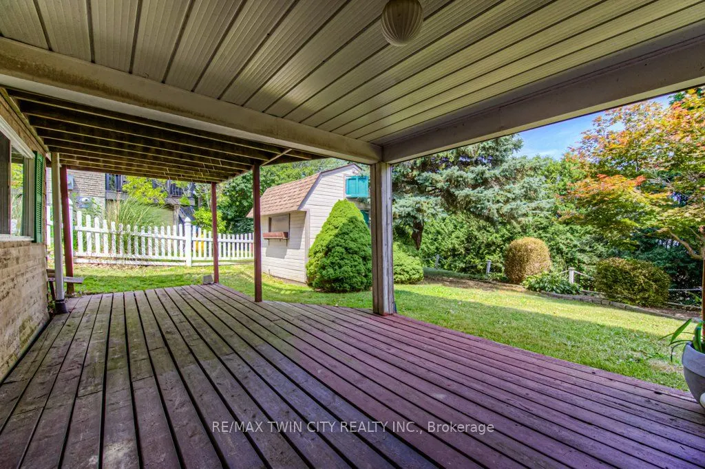 38 Charnwood Court N