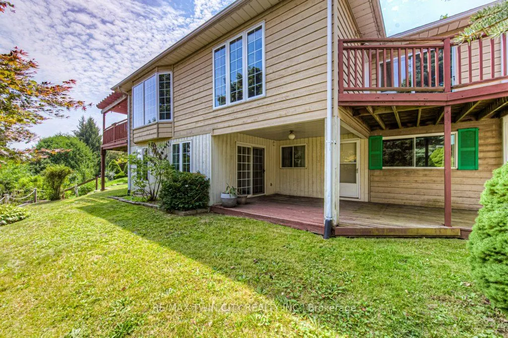 38 Charnwood Court N