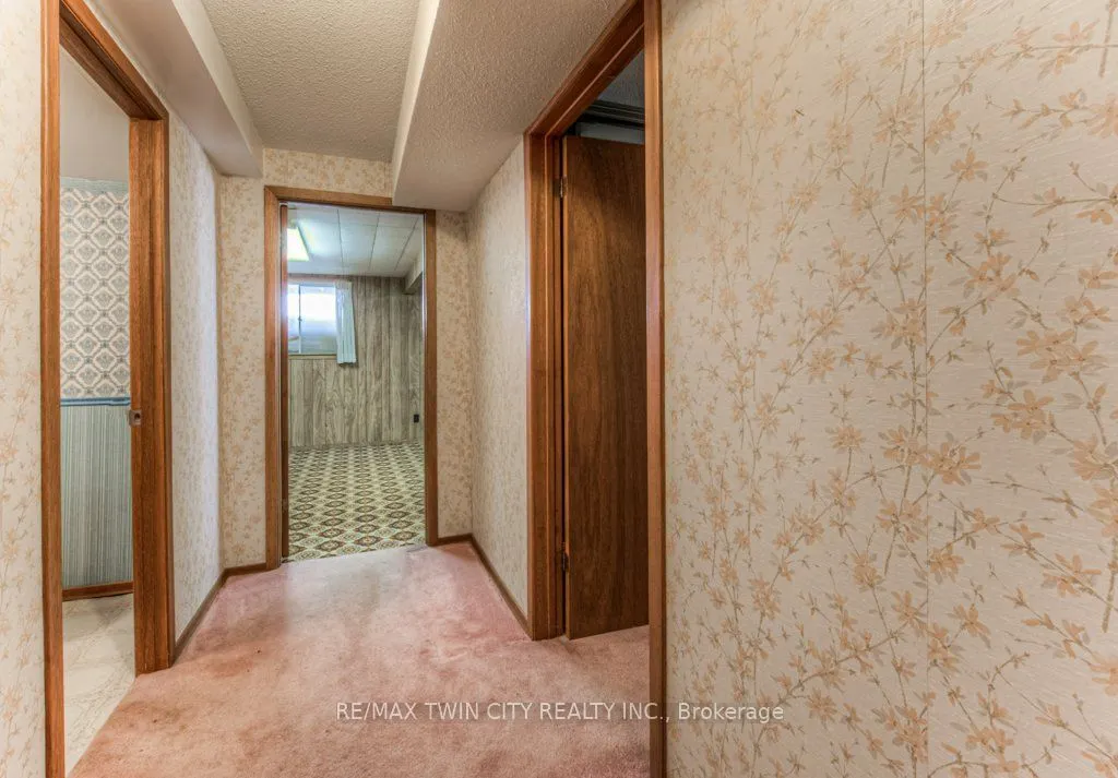 38 Charnwood Court N