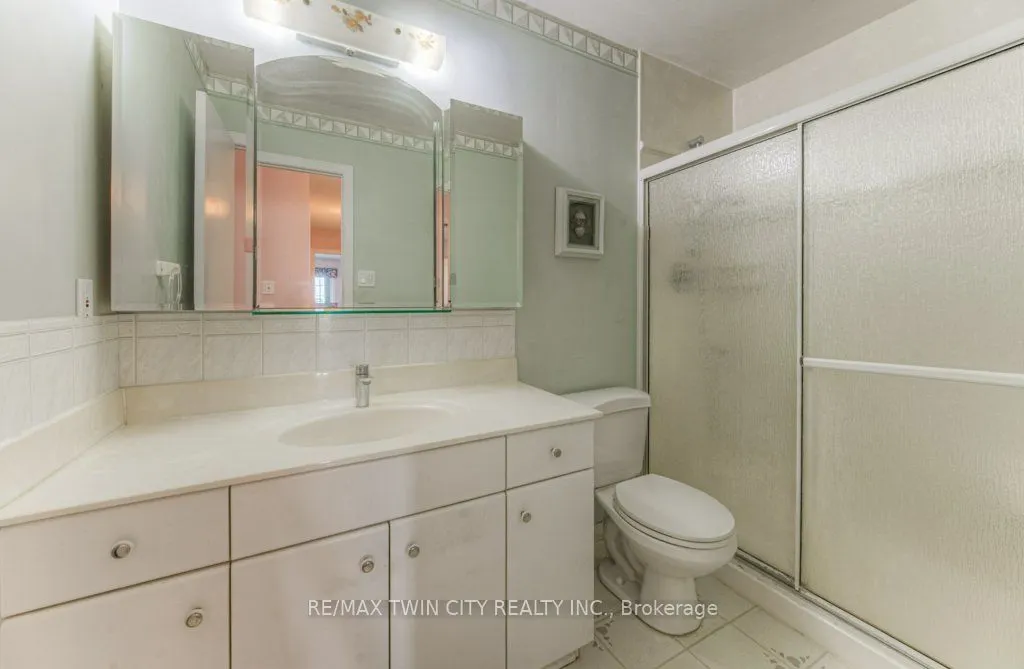 38 Charnwood Court N