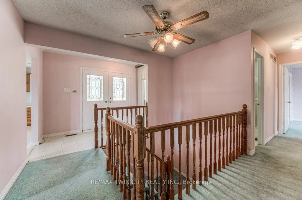 38 Charnwood Court N