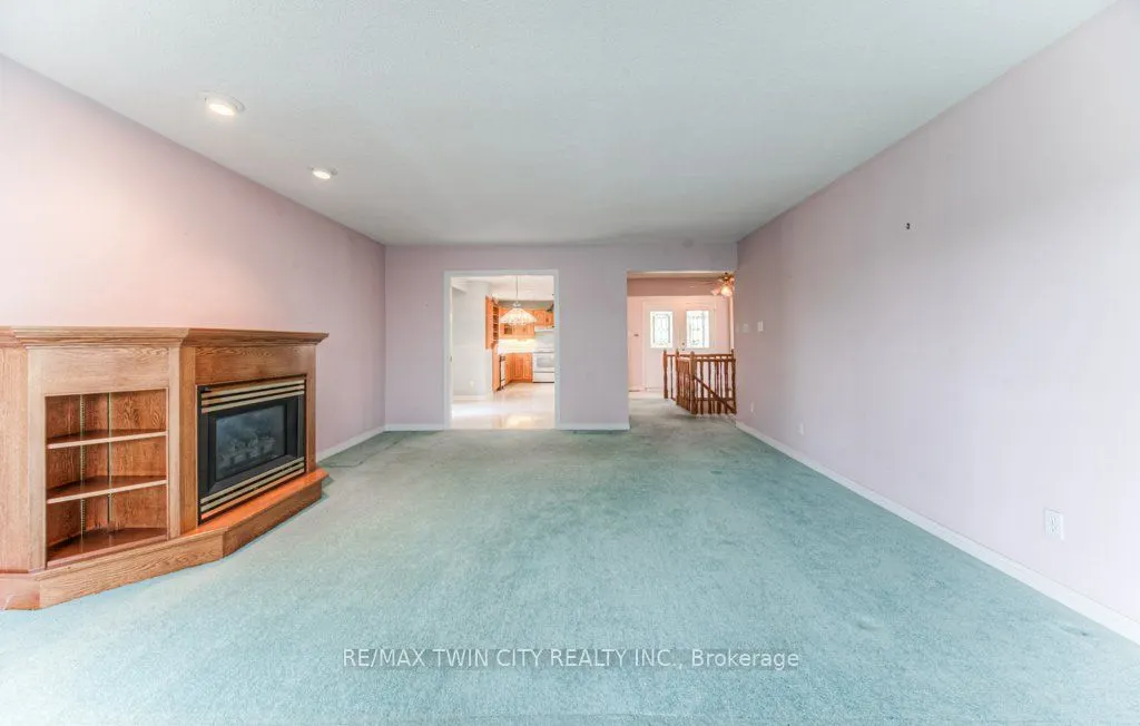 38 Charnwood Court N