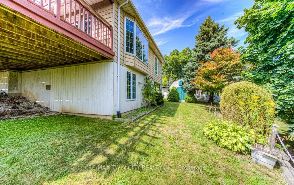 38 Charnwood Court N