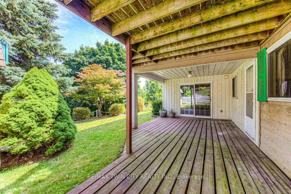 38 Charnwood Court N
