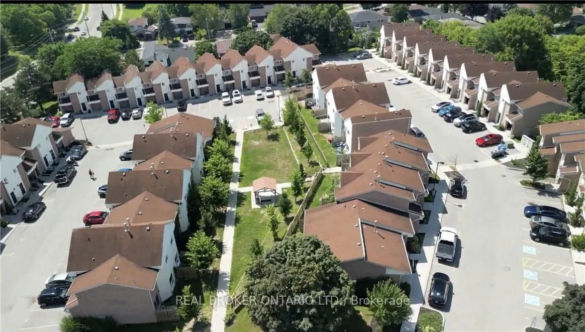 15 Millwood Crescent