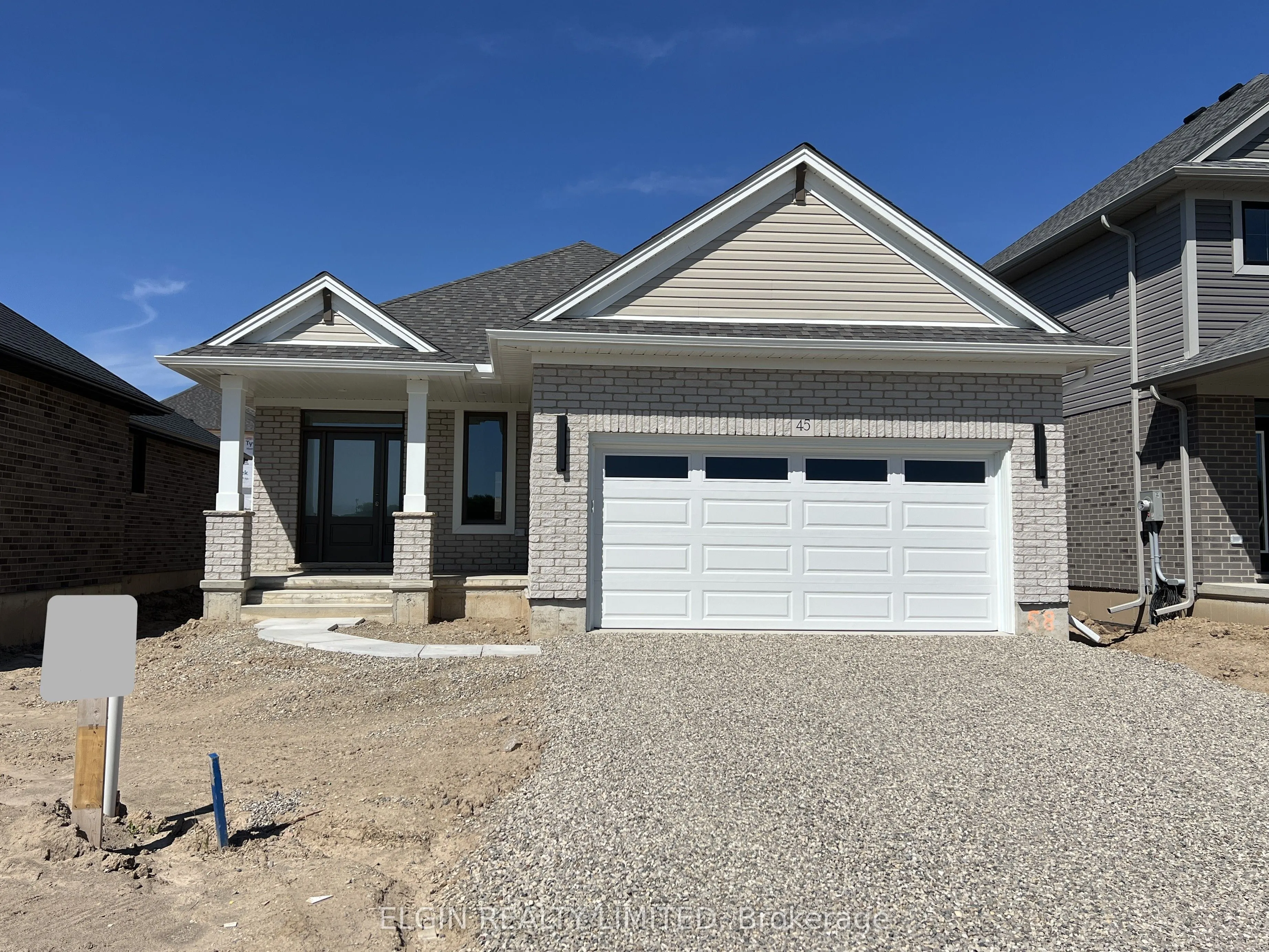45 Hemlock Crescent