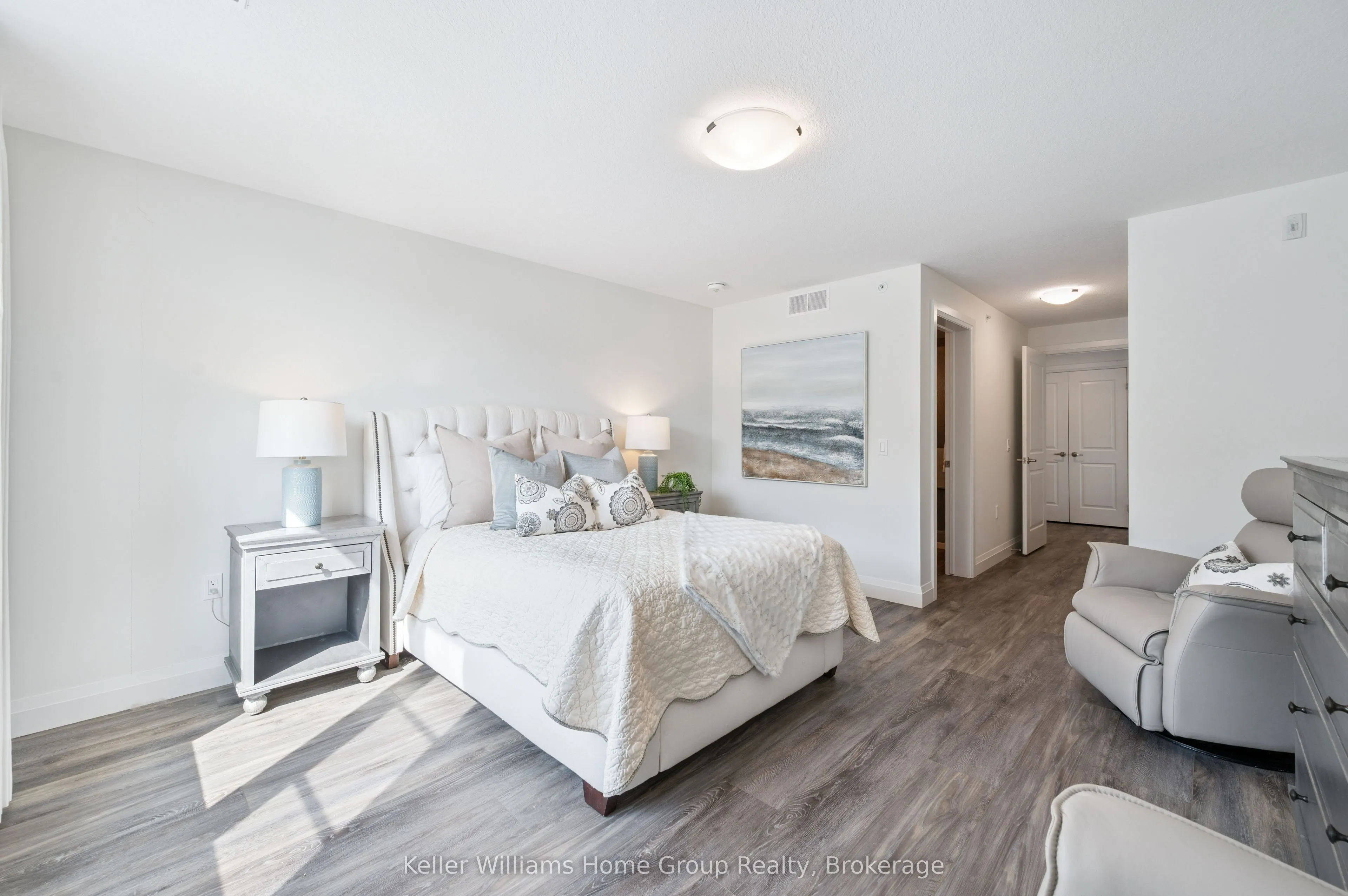 99A Farley Road, #102