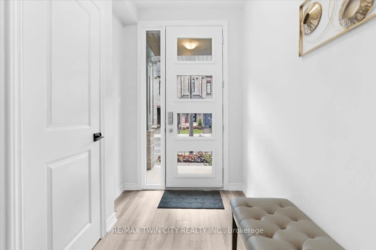 187 Wilson Street W, #5
