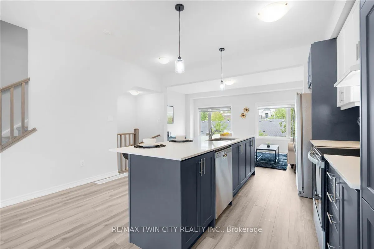 187 Wilson Street W, #5