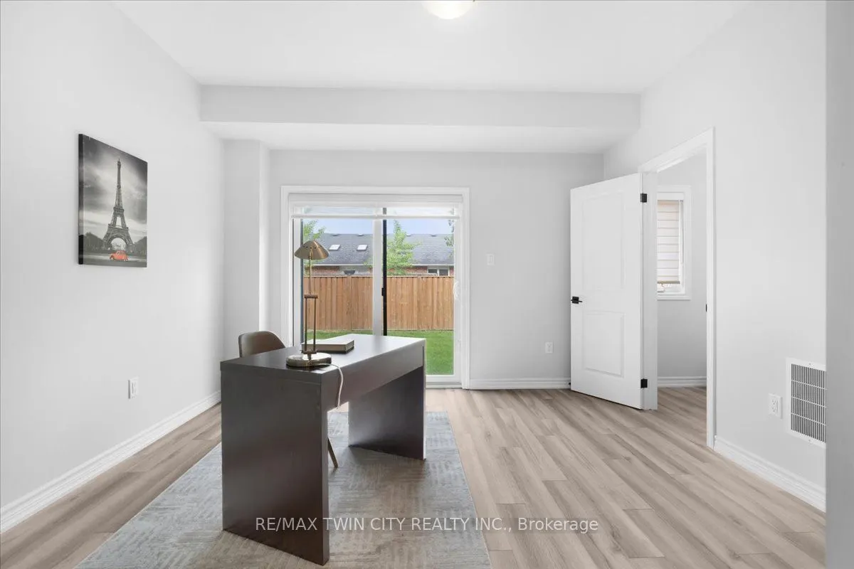 187 Wilson Street W, #5