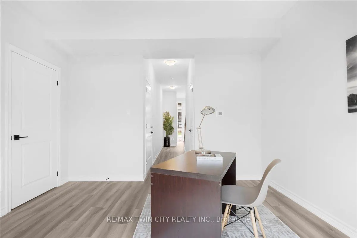187 Wilson Street W, #5