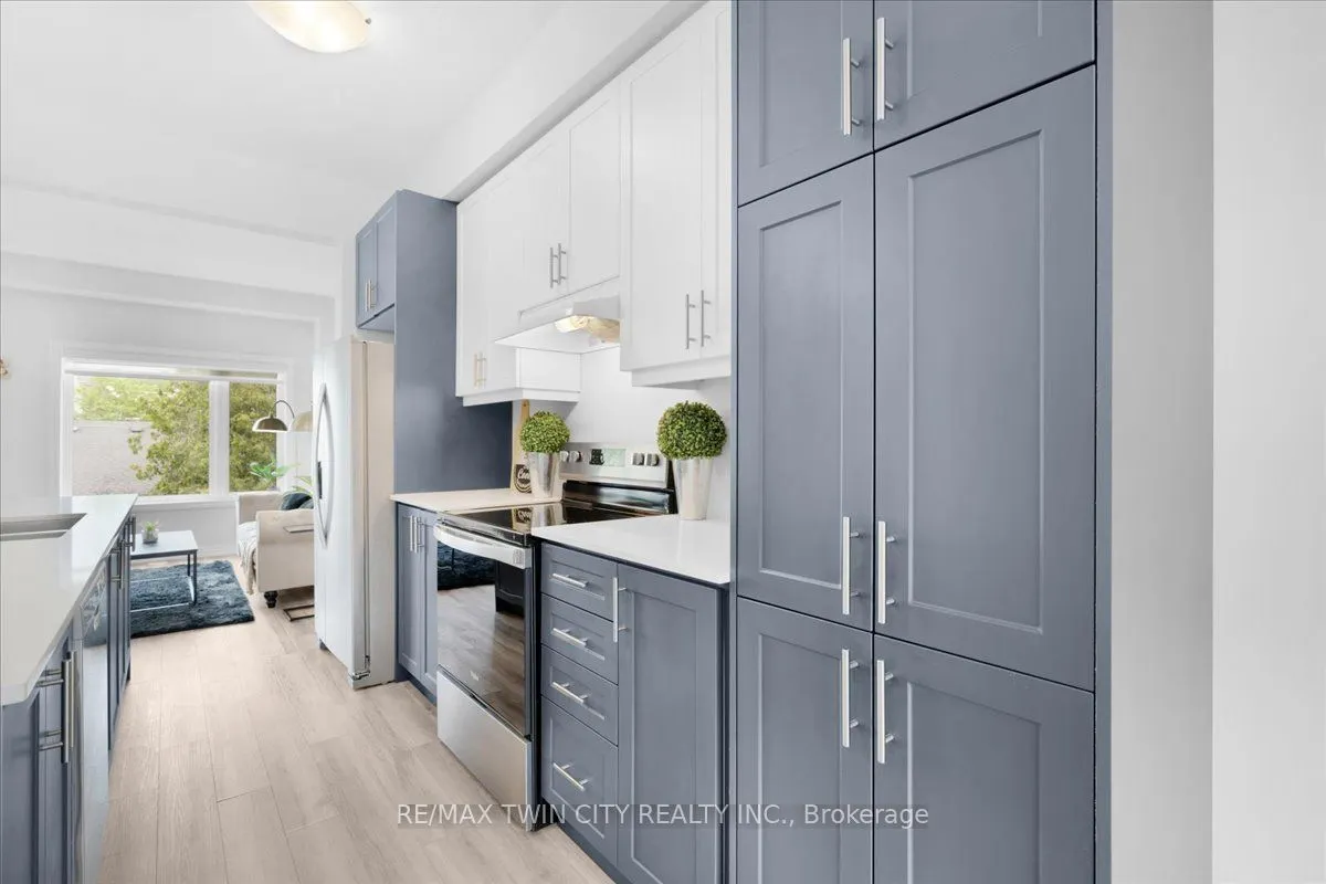 187 Wilson Street W, #5