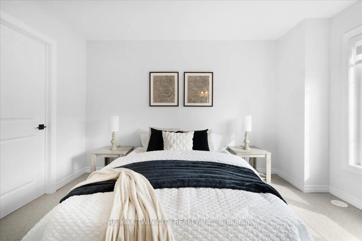 187 Wilson Street W, #5