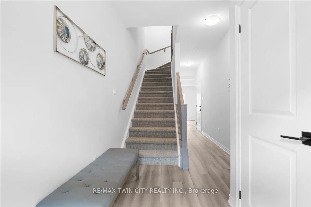 187 Wilson Street W, #5