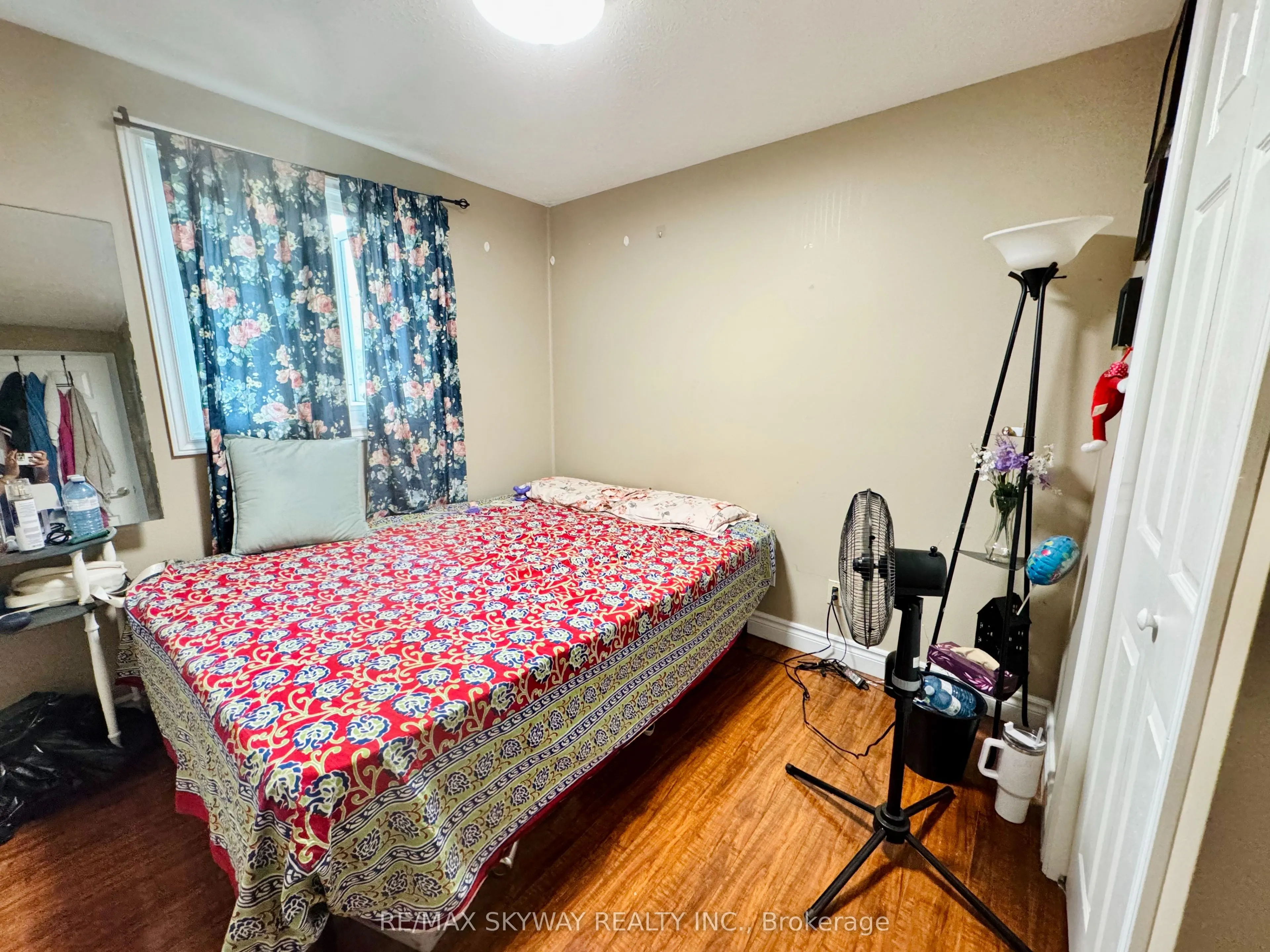 294 Fergus Avenue, #1