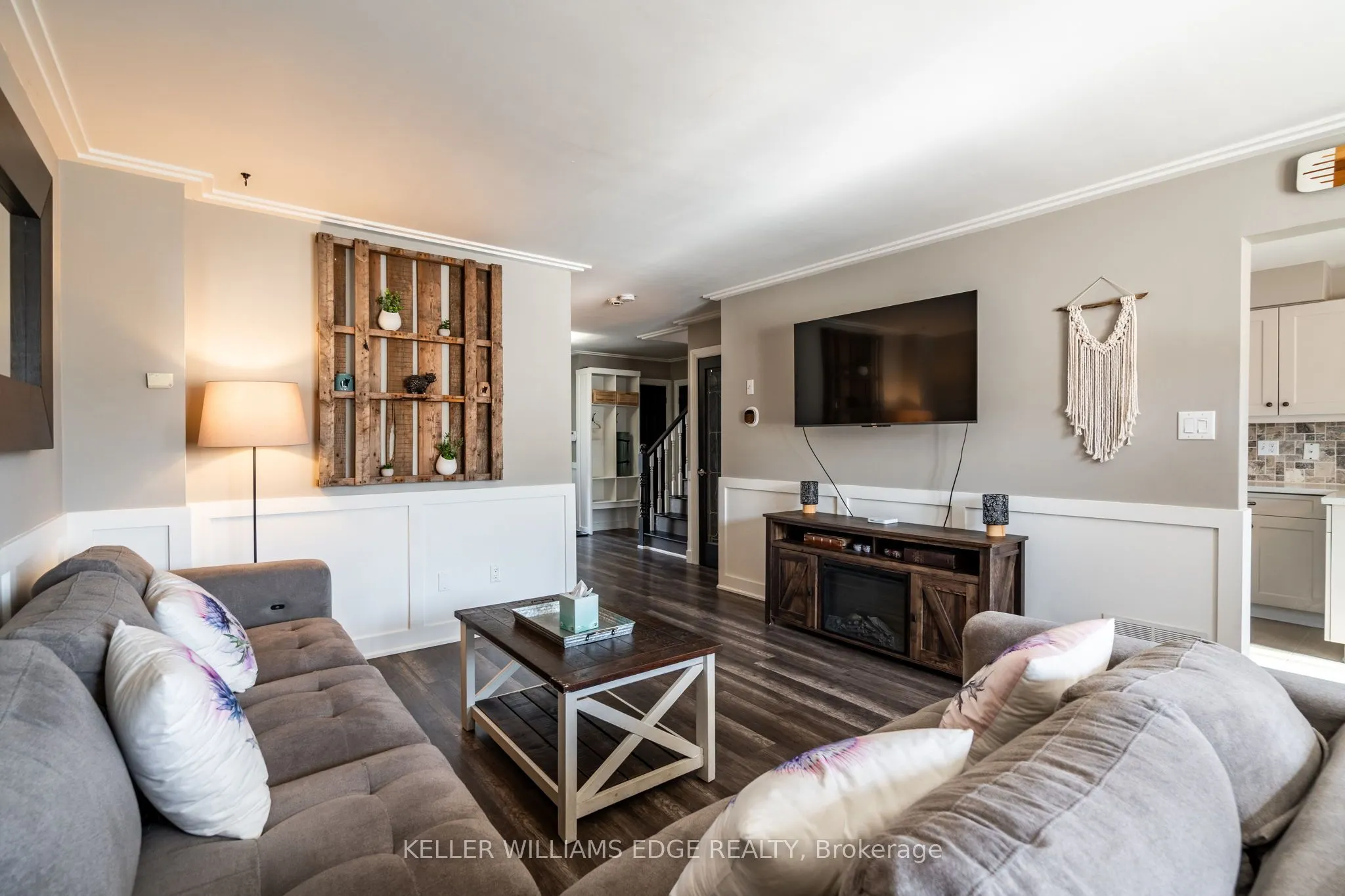 2 Bronte Court