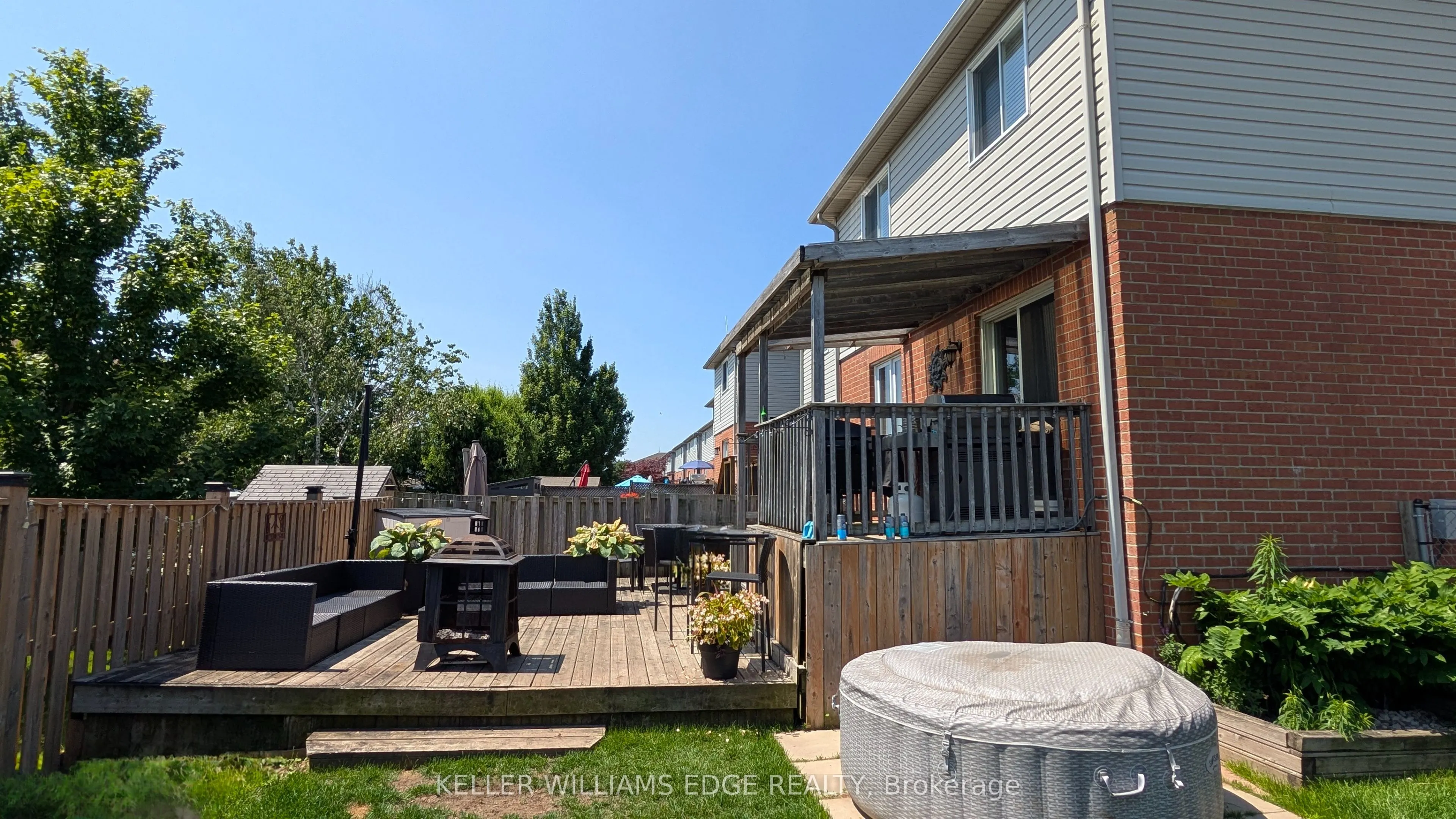 2 Bronte Court