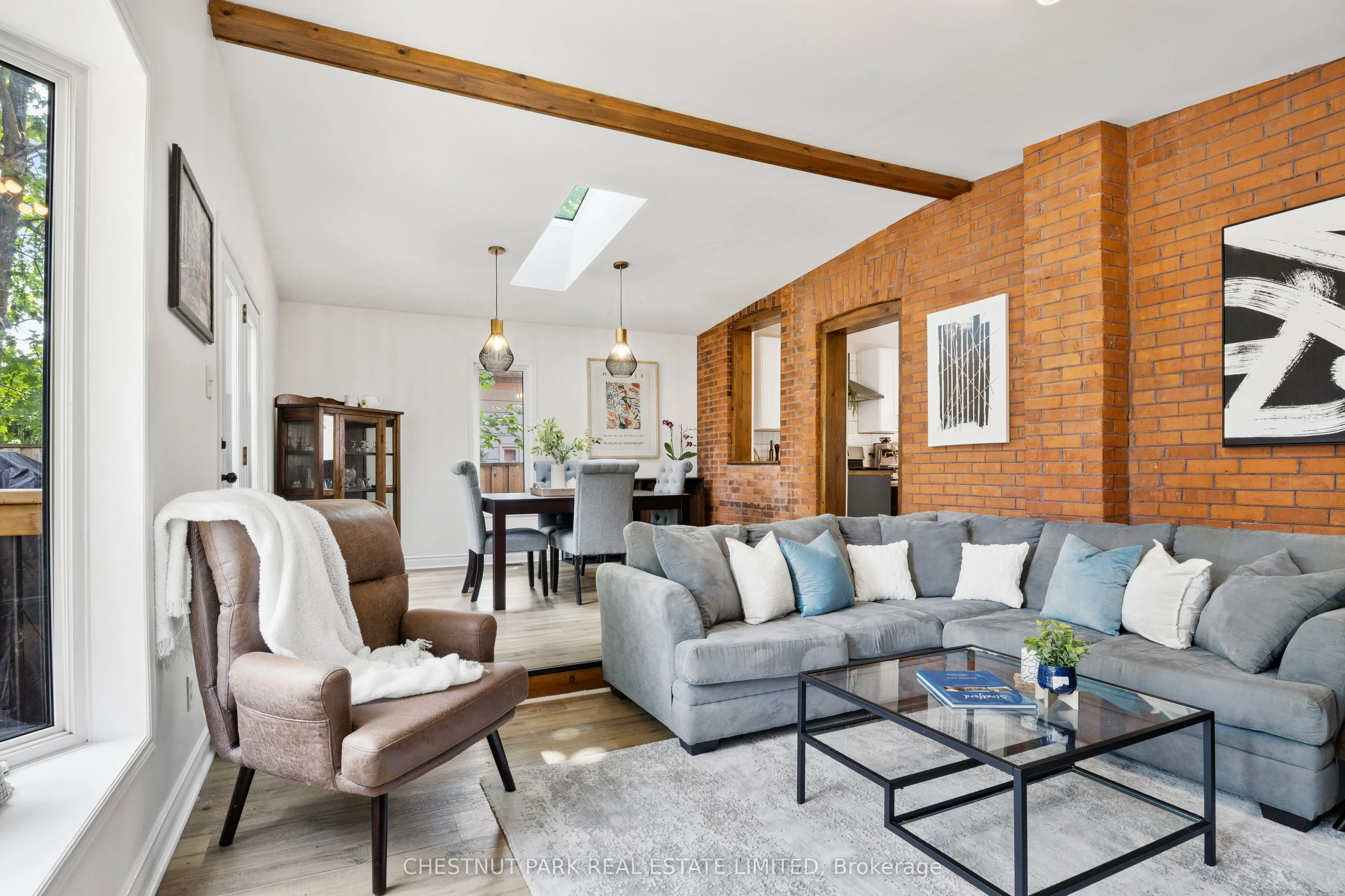13 Princess Street W